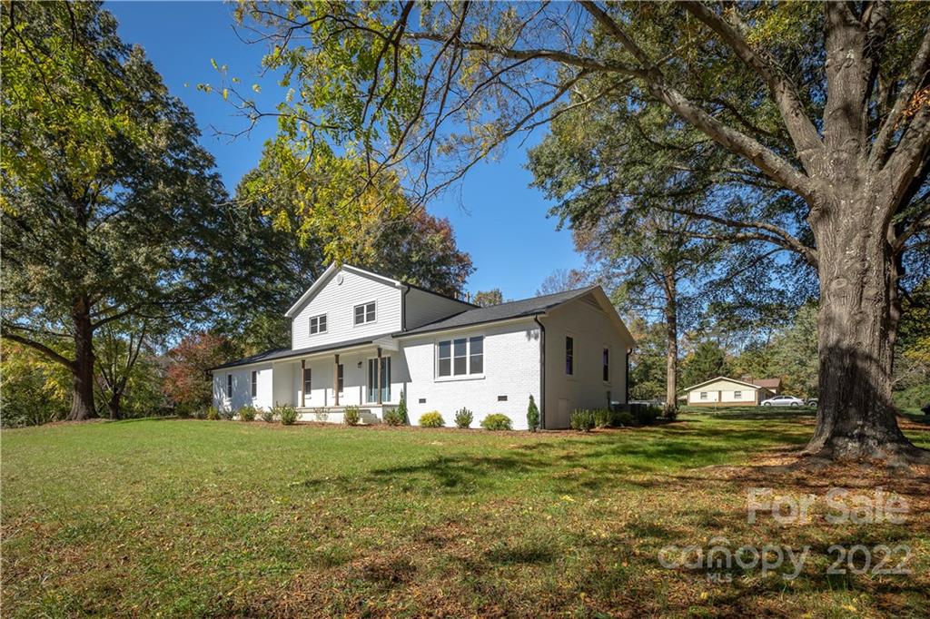 2999 Woodwind Drive