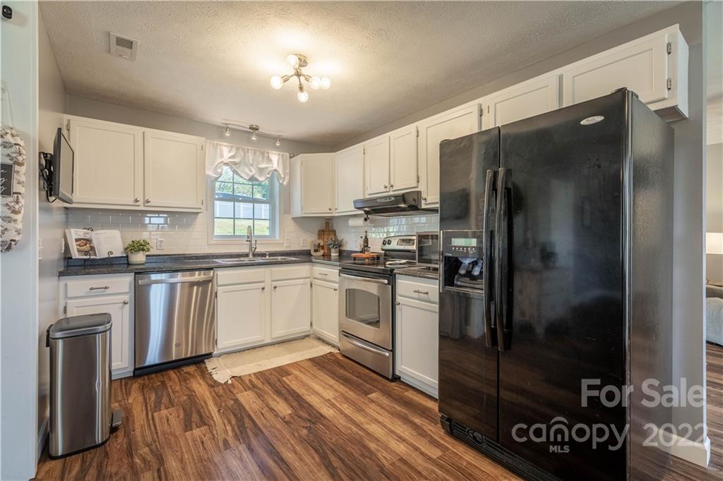 304 N Meadow Drive
