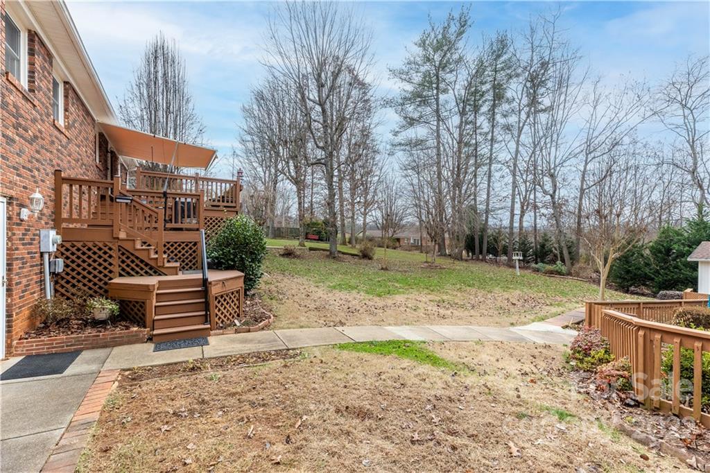 806 Summers Road