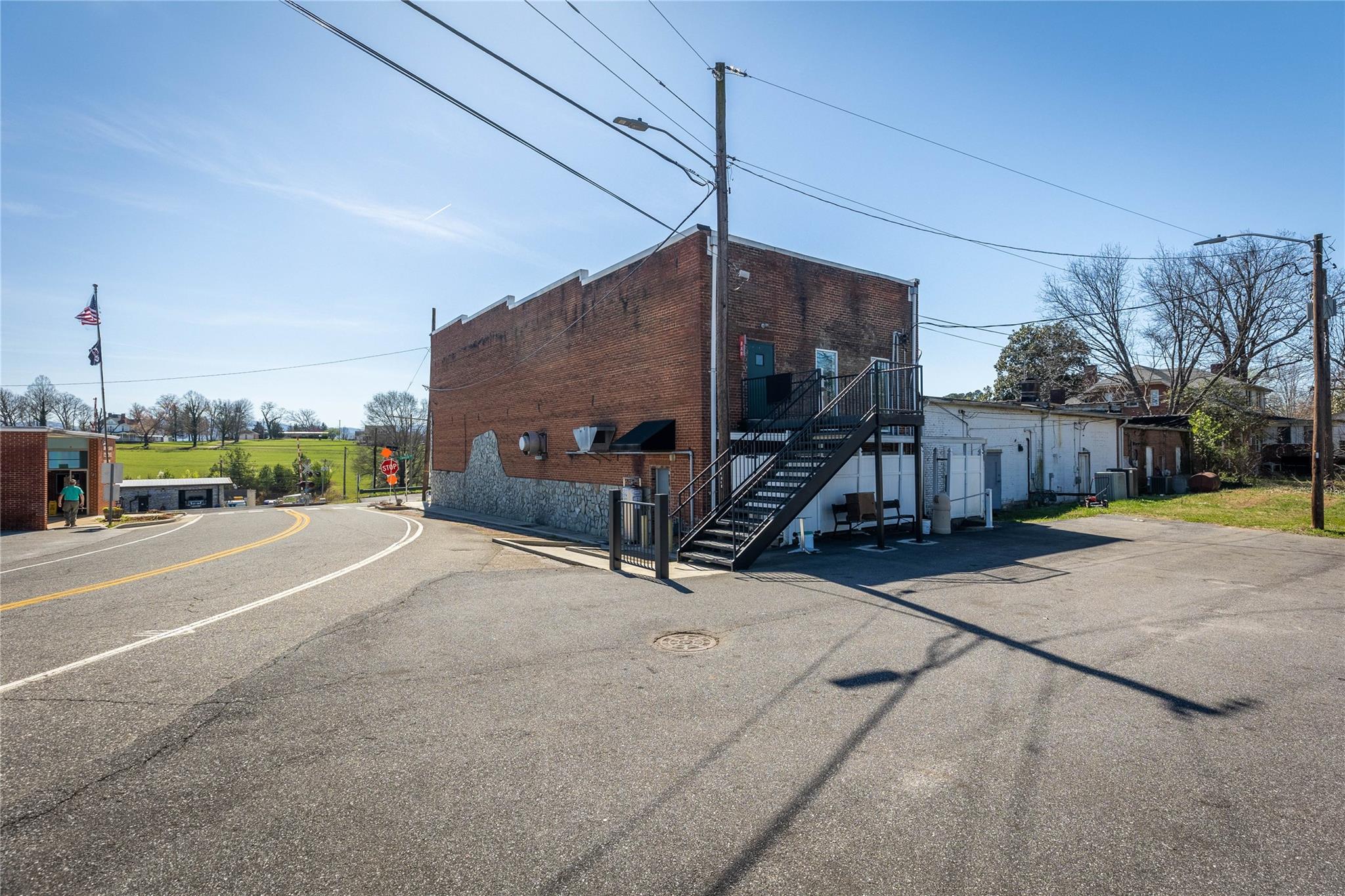 102 Linville Street