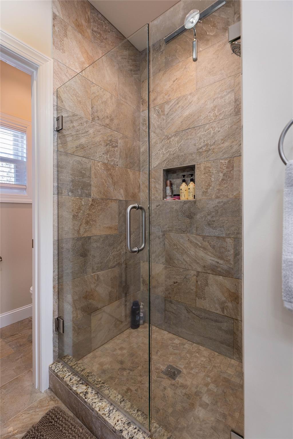 1735 Plantation Loop