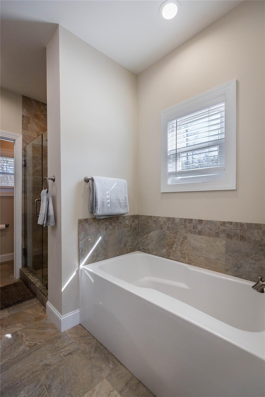 1735 Plantation Loop