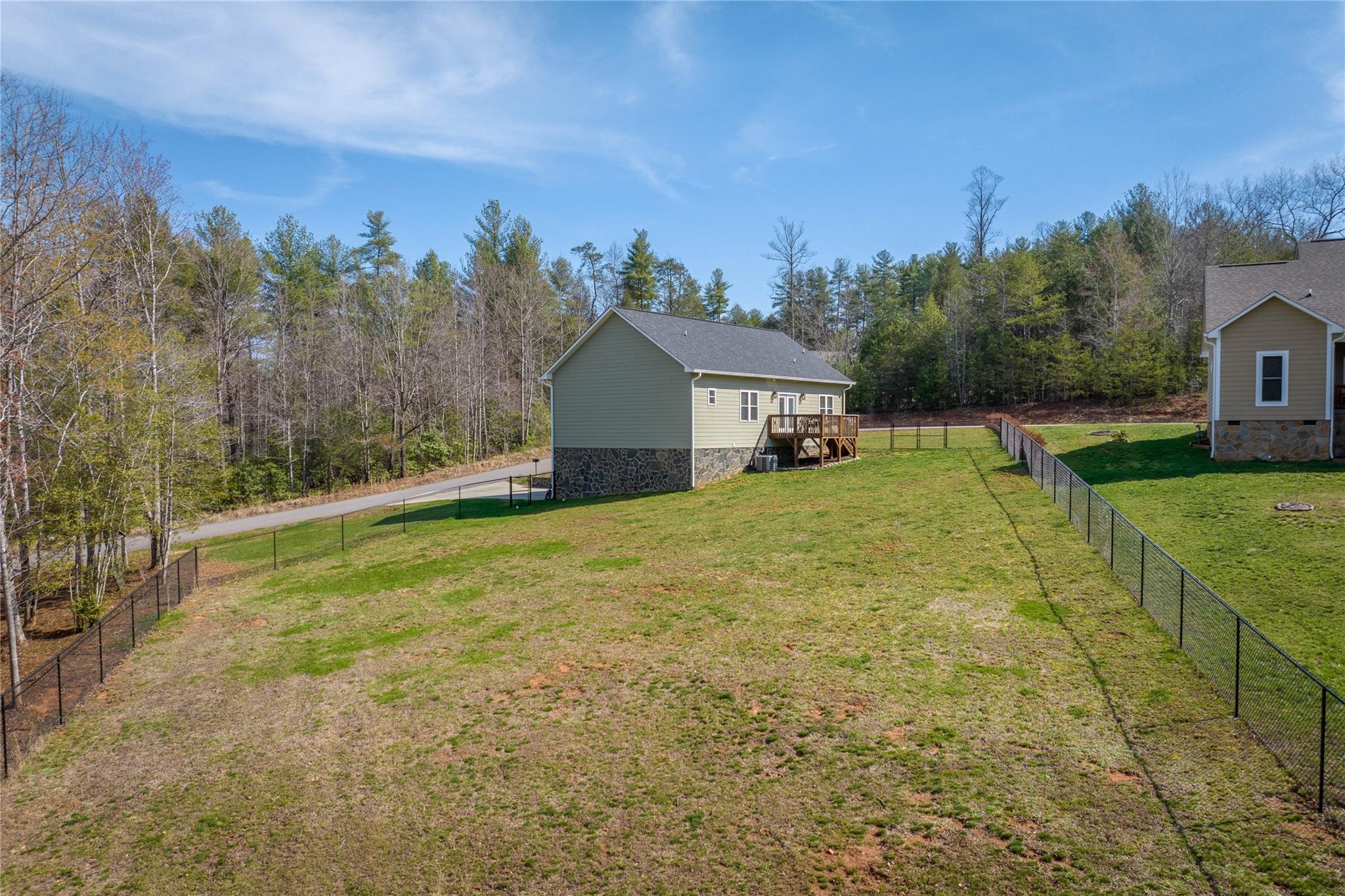 1735 Plantation Loop