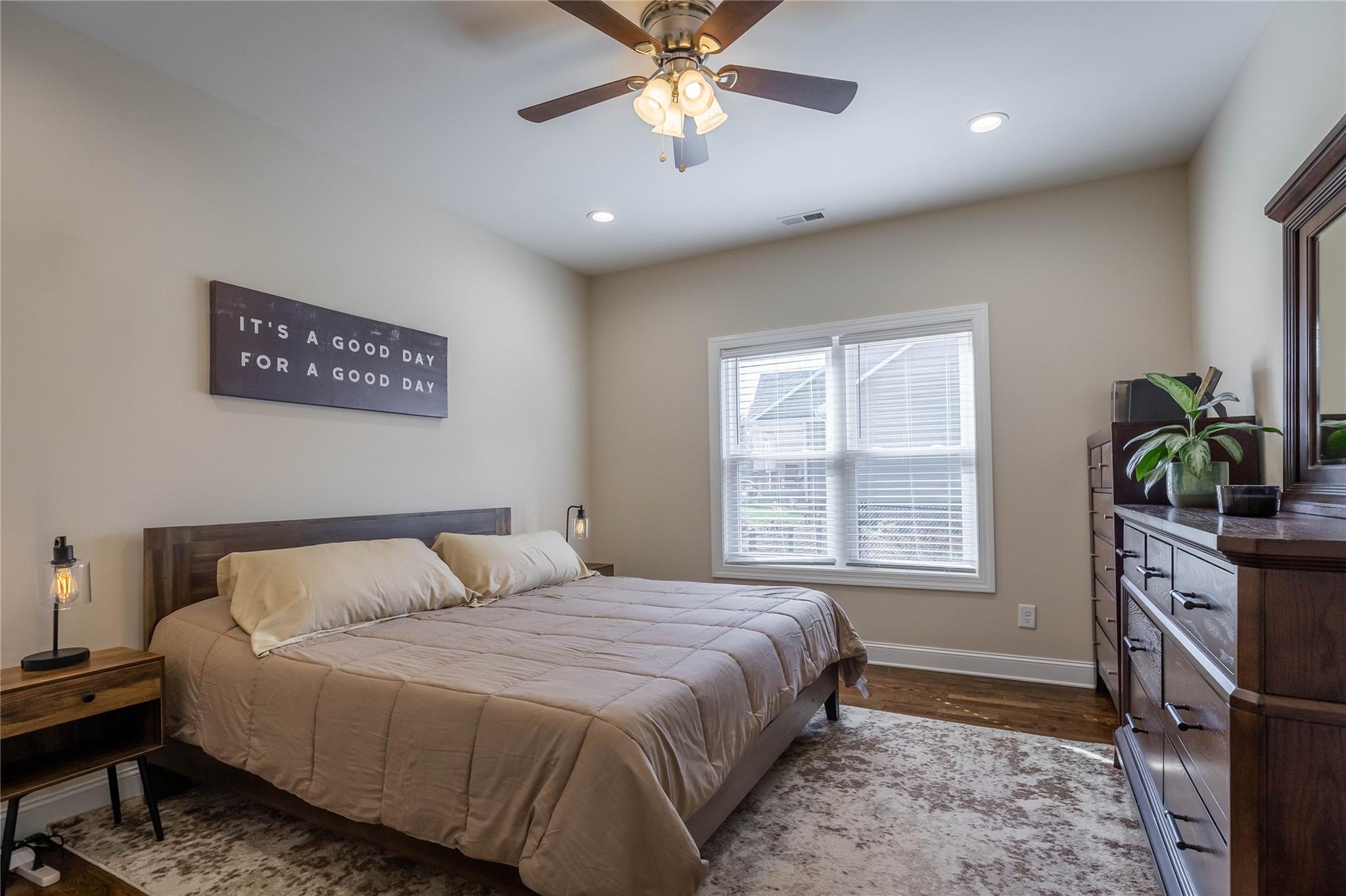 1735 Plantation Loop