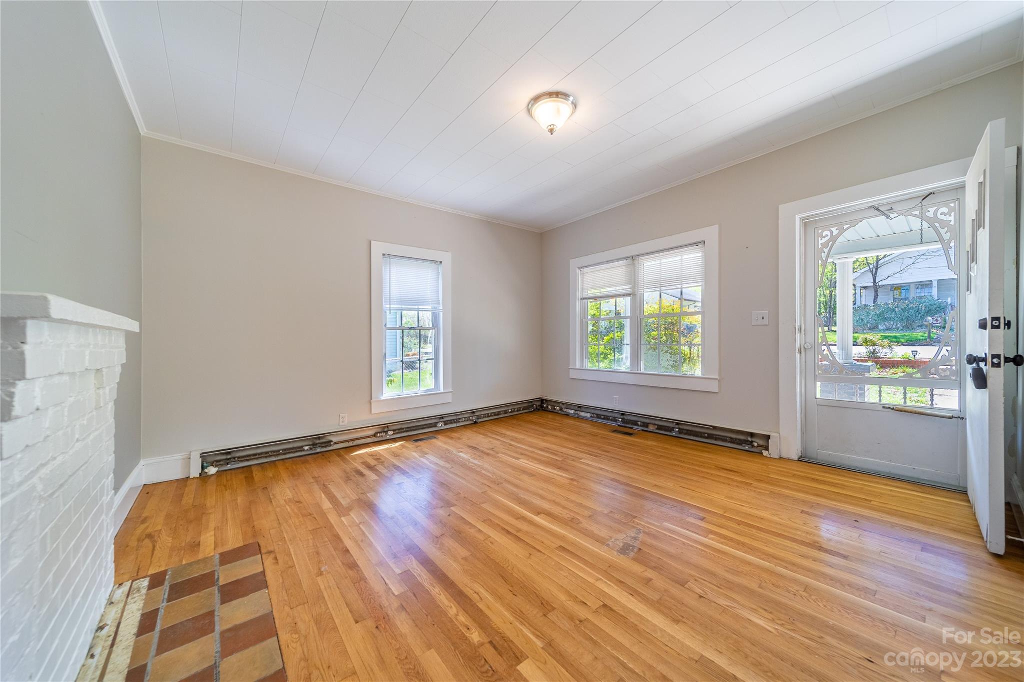 304 Garrou Avenue SE