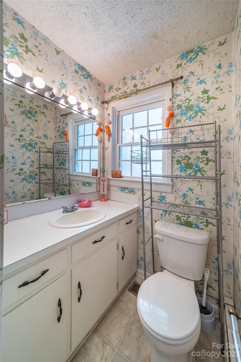 304 Garrou Avenue SE