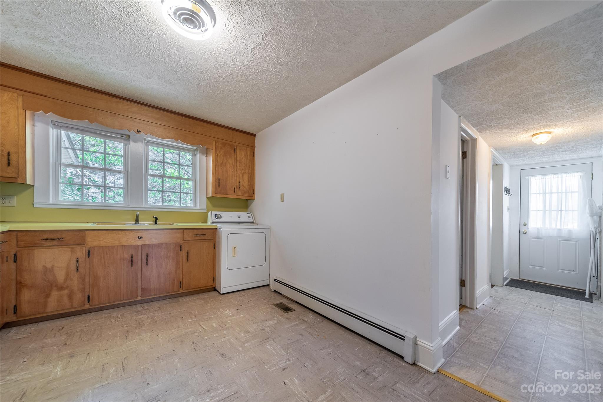 304 Garrou Avenue SE