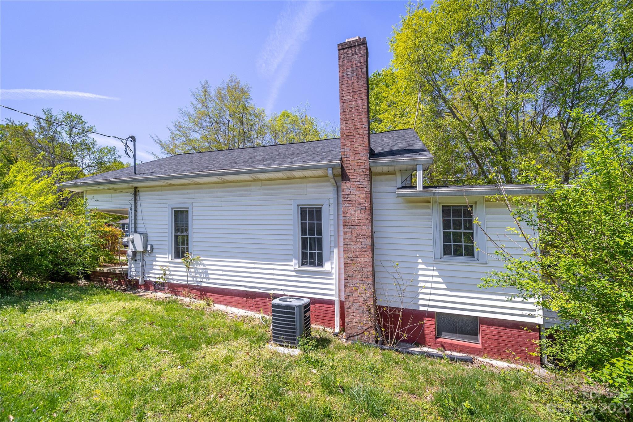 304 Garrou Avenue SE