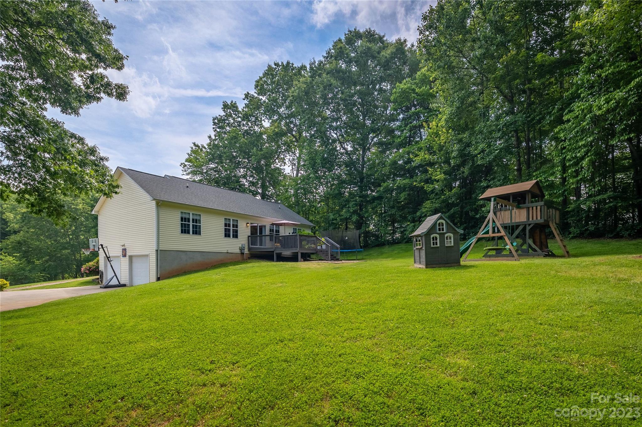 4331 Acorn Trace