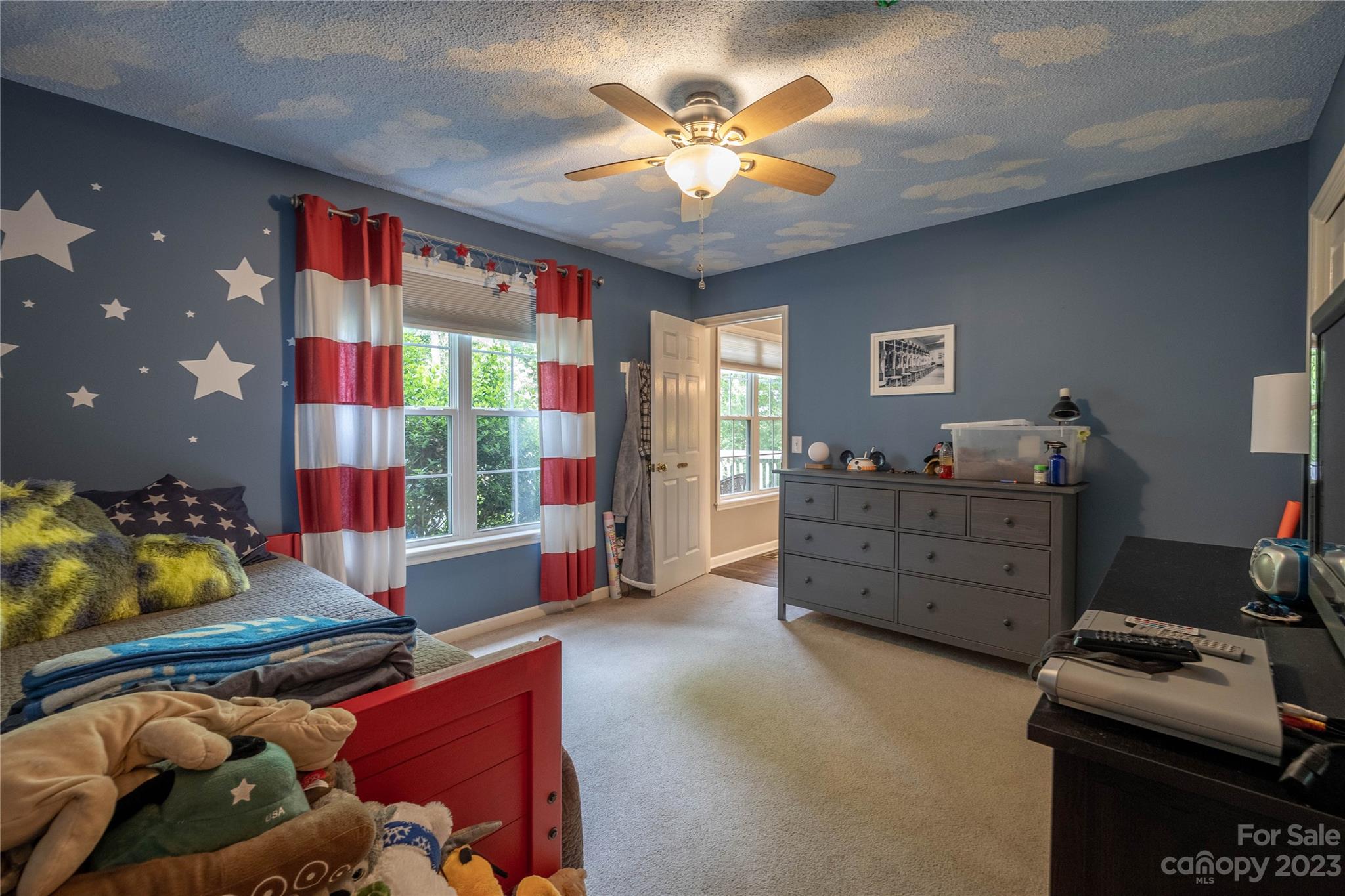 4331 Acorn Trace