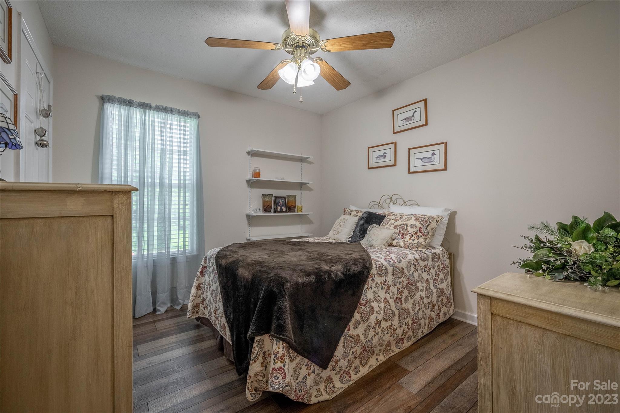 22 Hillside Avenue