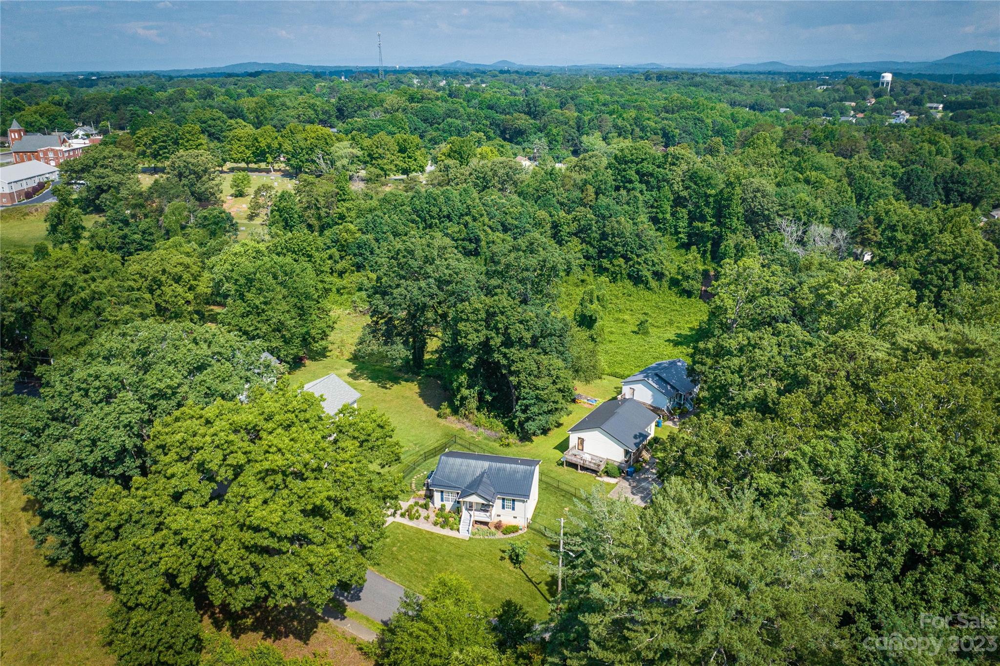 22 Hillside Avenue