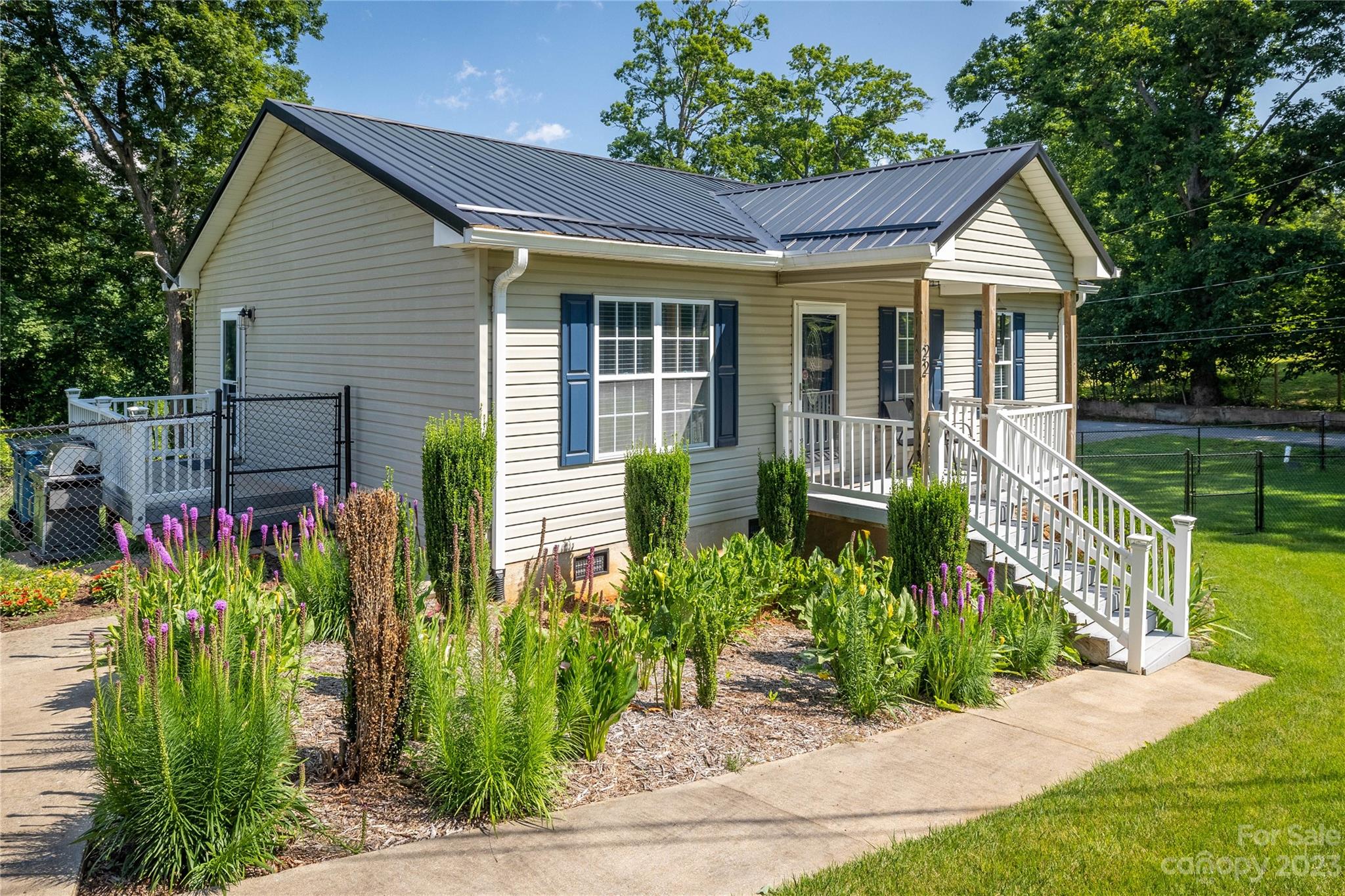 22 Hillside Avenue