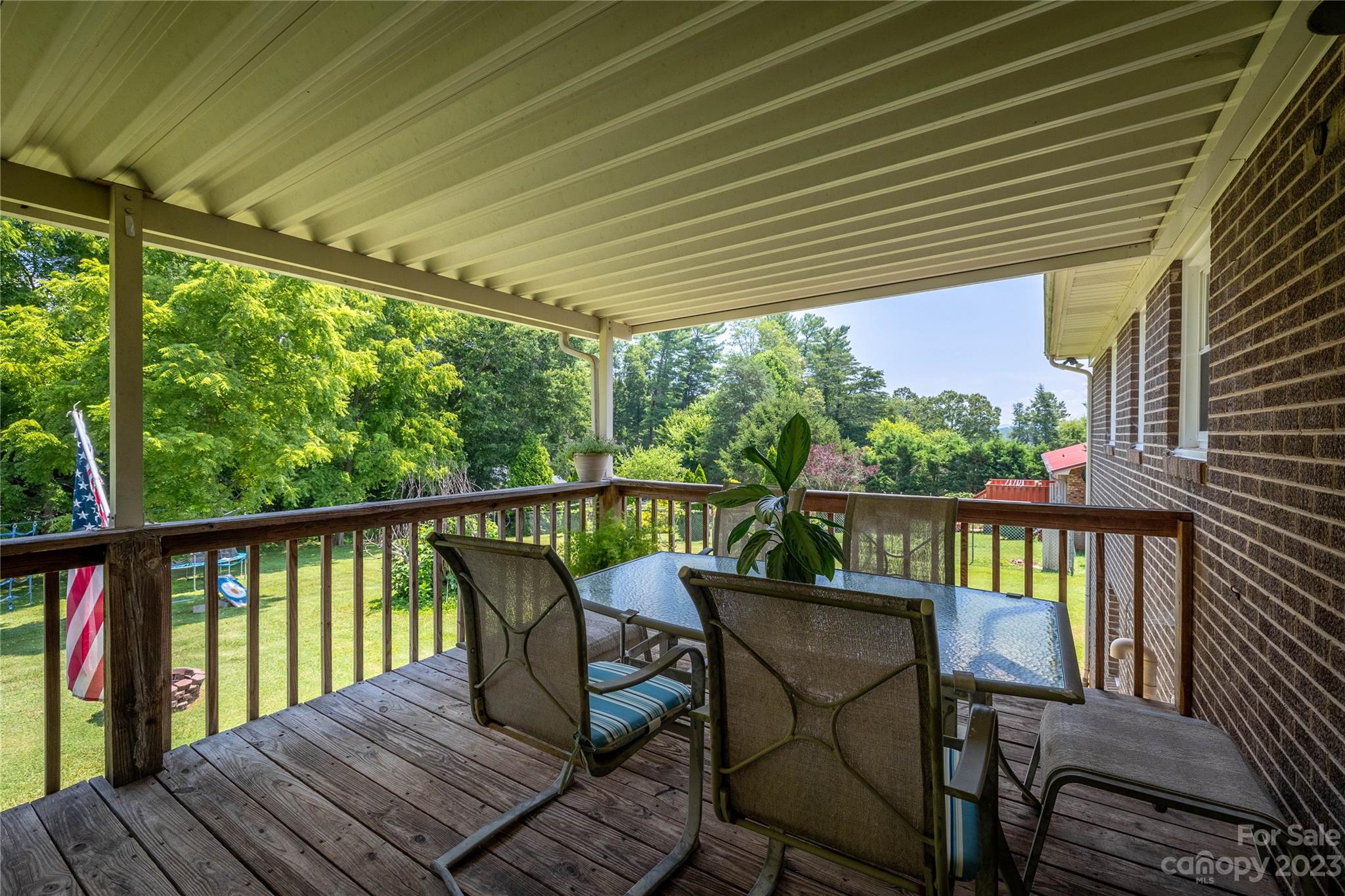 207 Northwood Drive