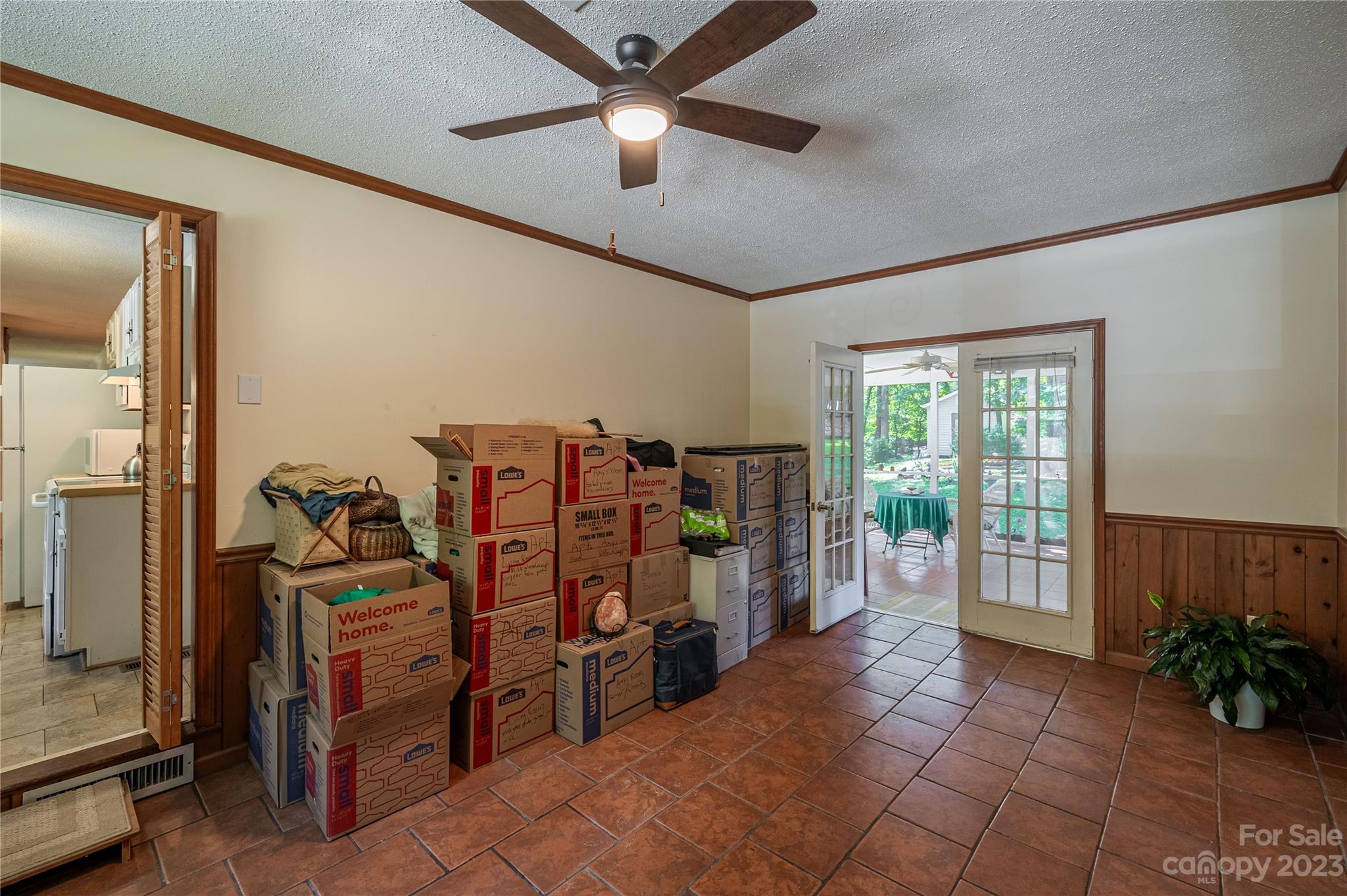 102 Oak Dale Lane