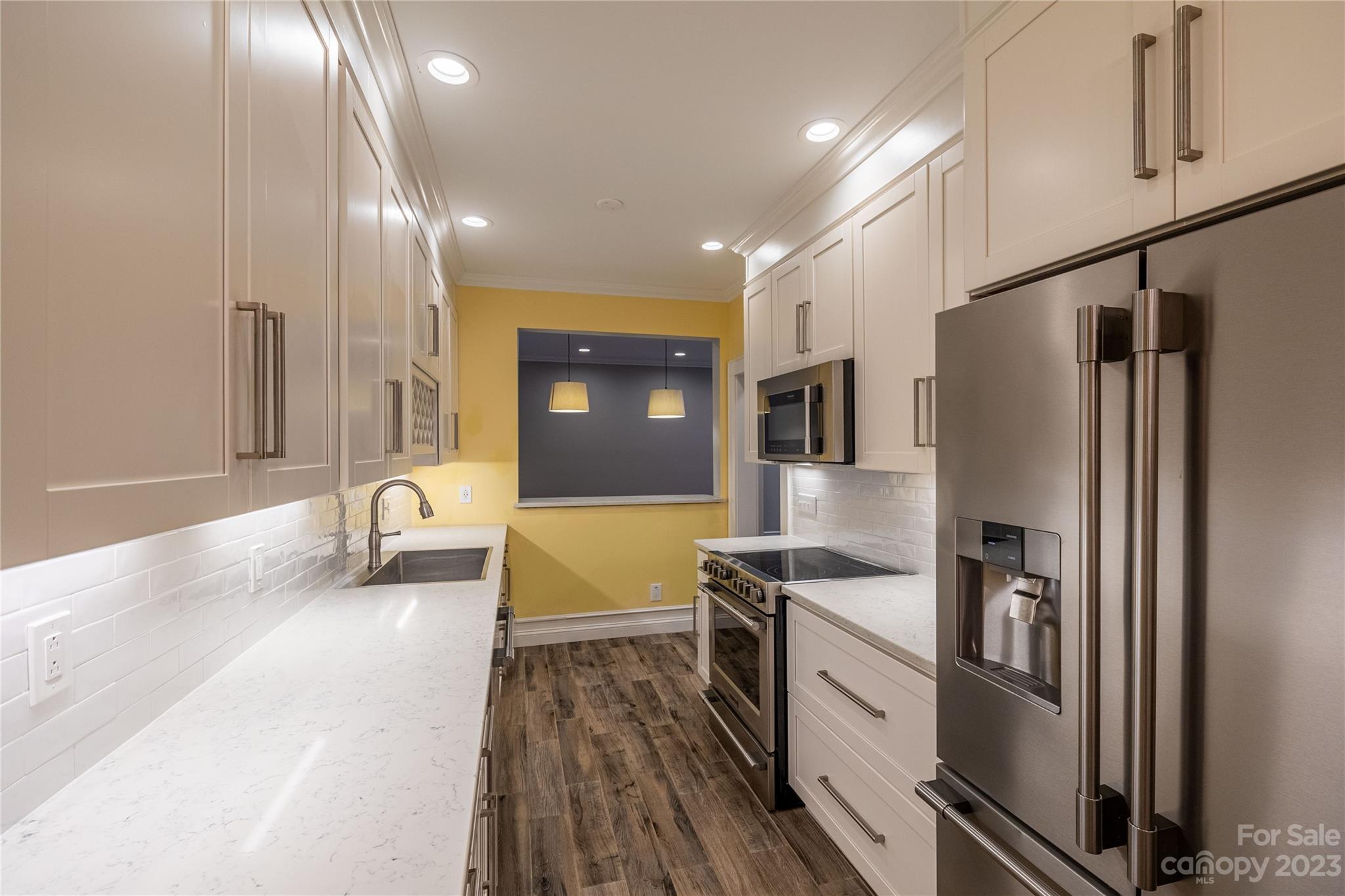 308 N Green Street Unit: 4