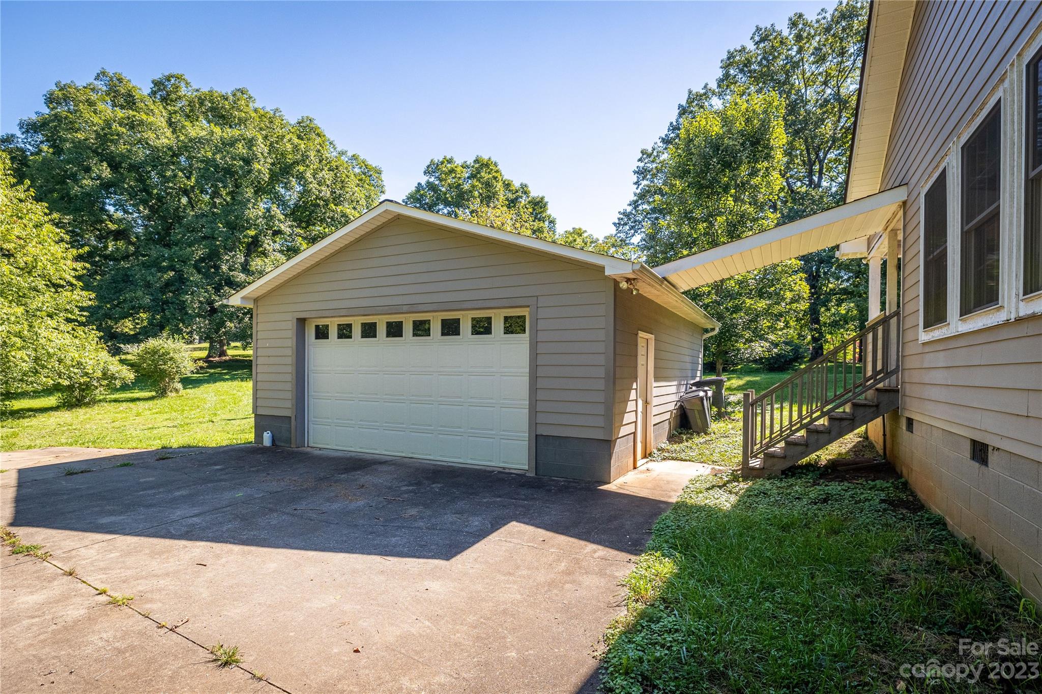 611 Vine Arden Road