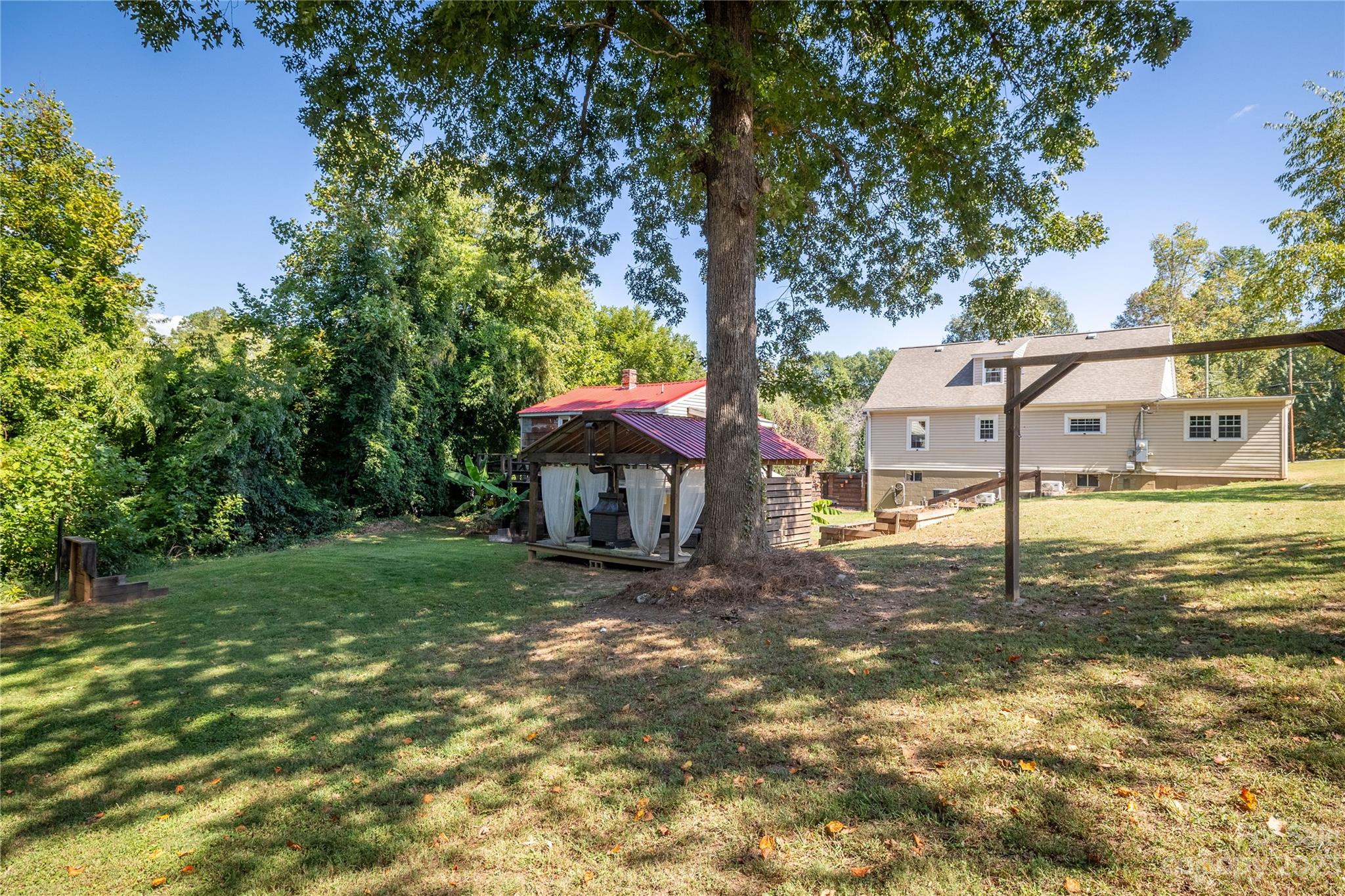 904 Bounous Street NW