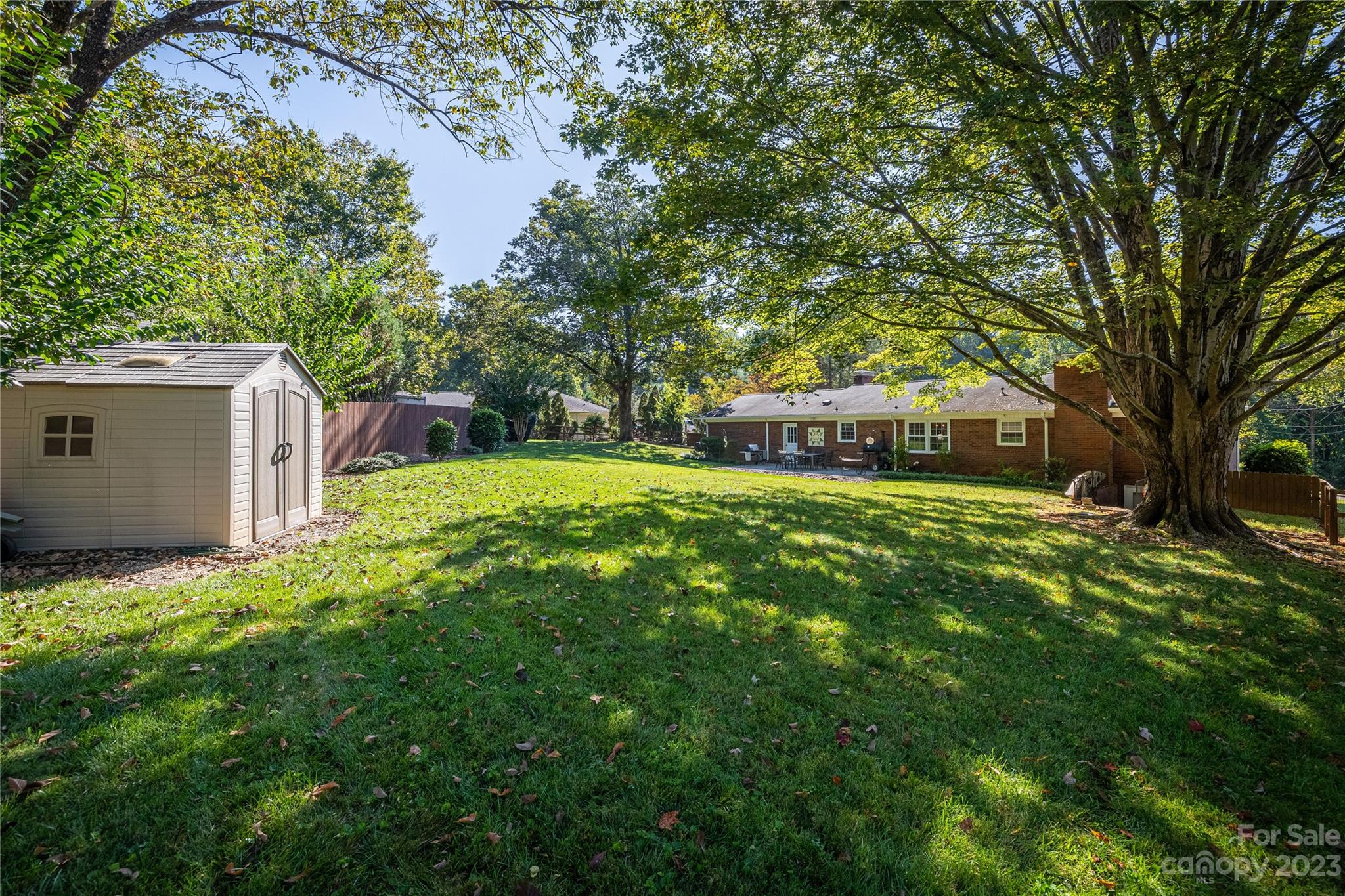 302 N Terrace Place