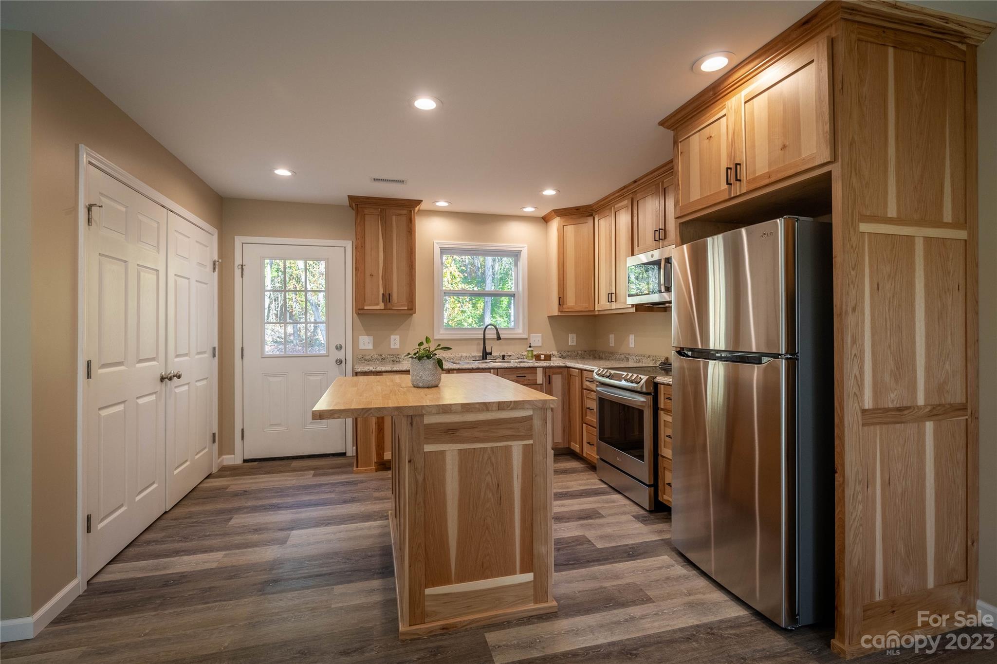 1237 Coffey Way