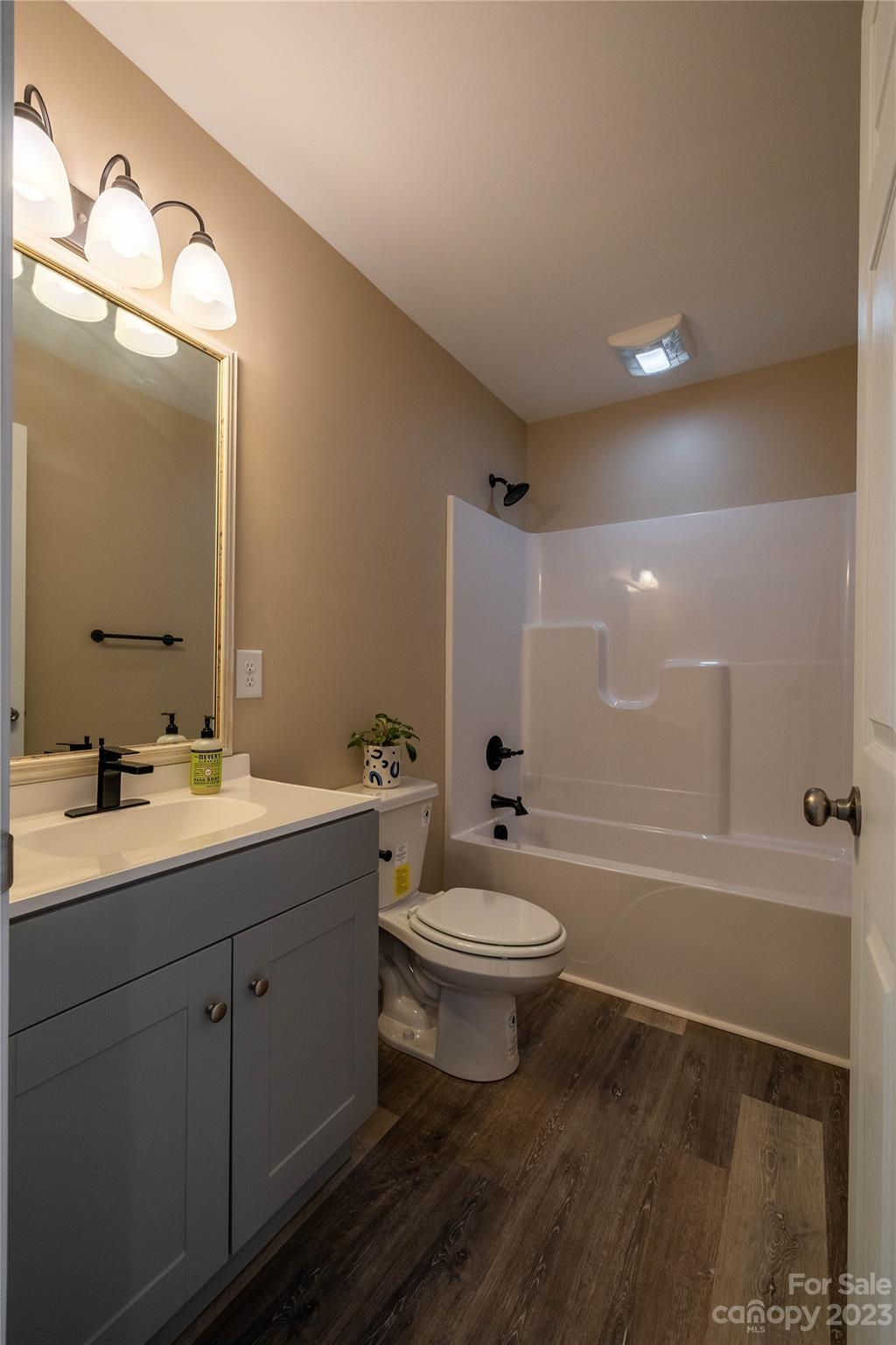 1237 Coffey Way