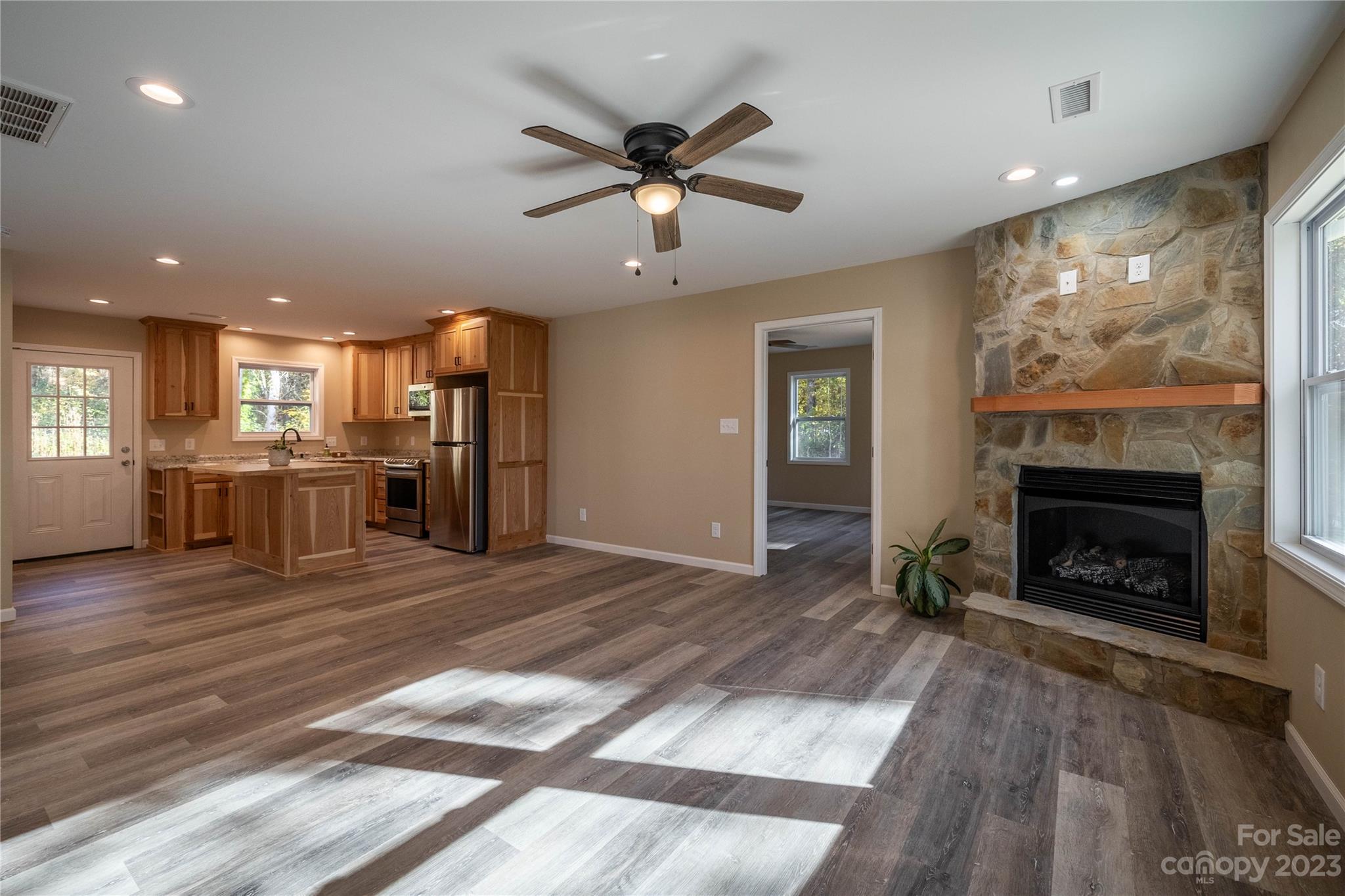 1237 Coffey Way