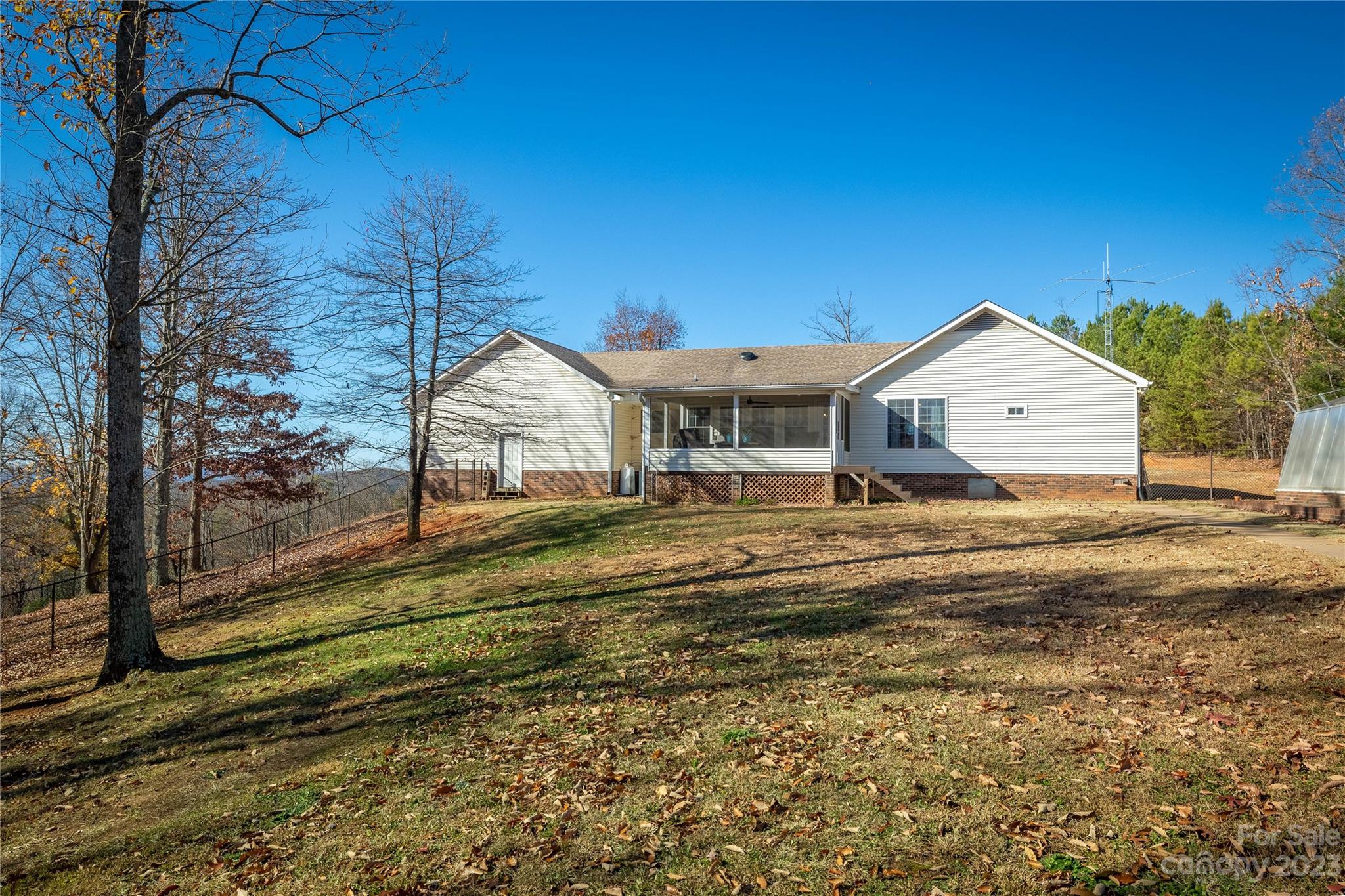352 Dirty Ankle Road