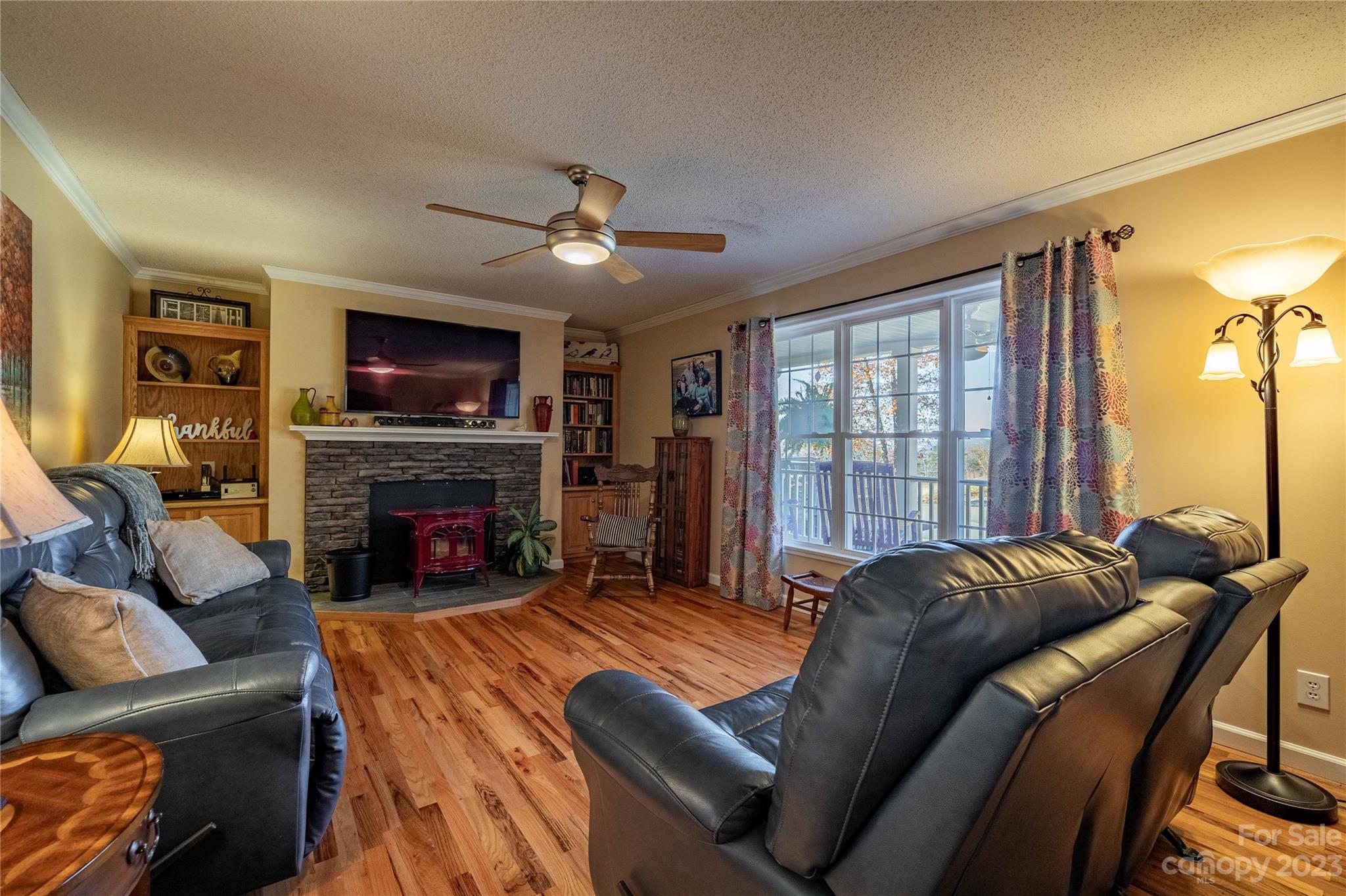352 Dirty Ankle Road