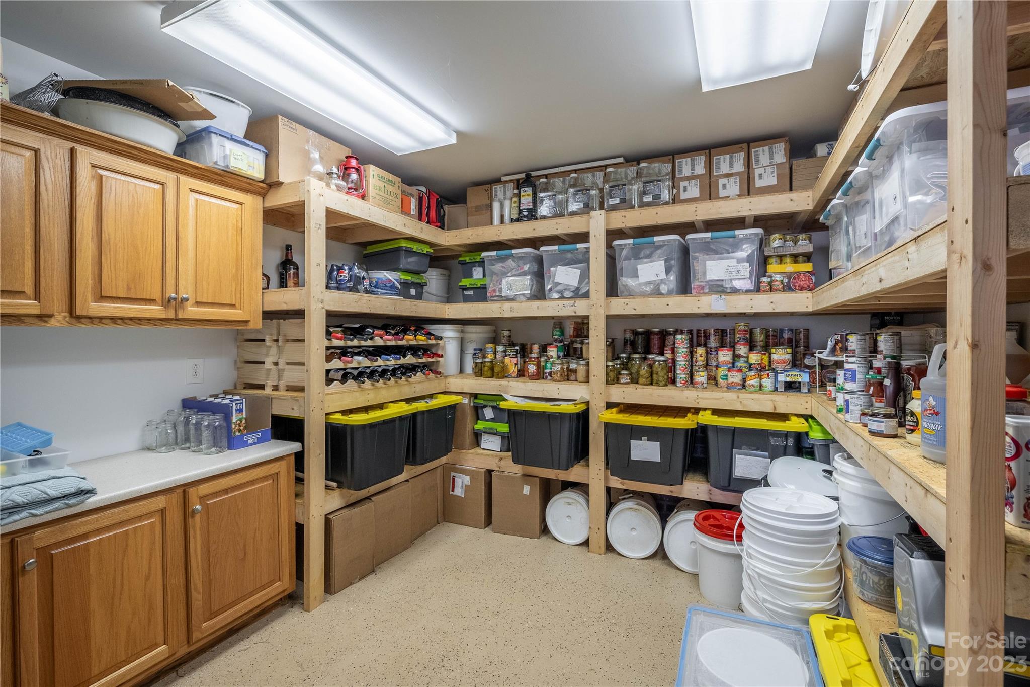 352 Dirty Ankle Road