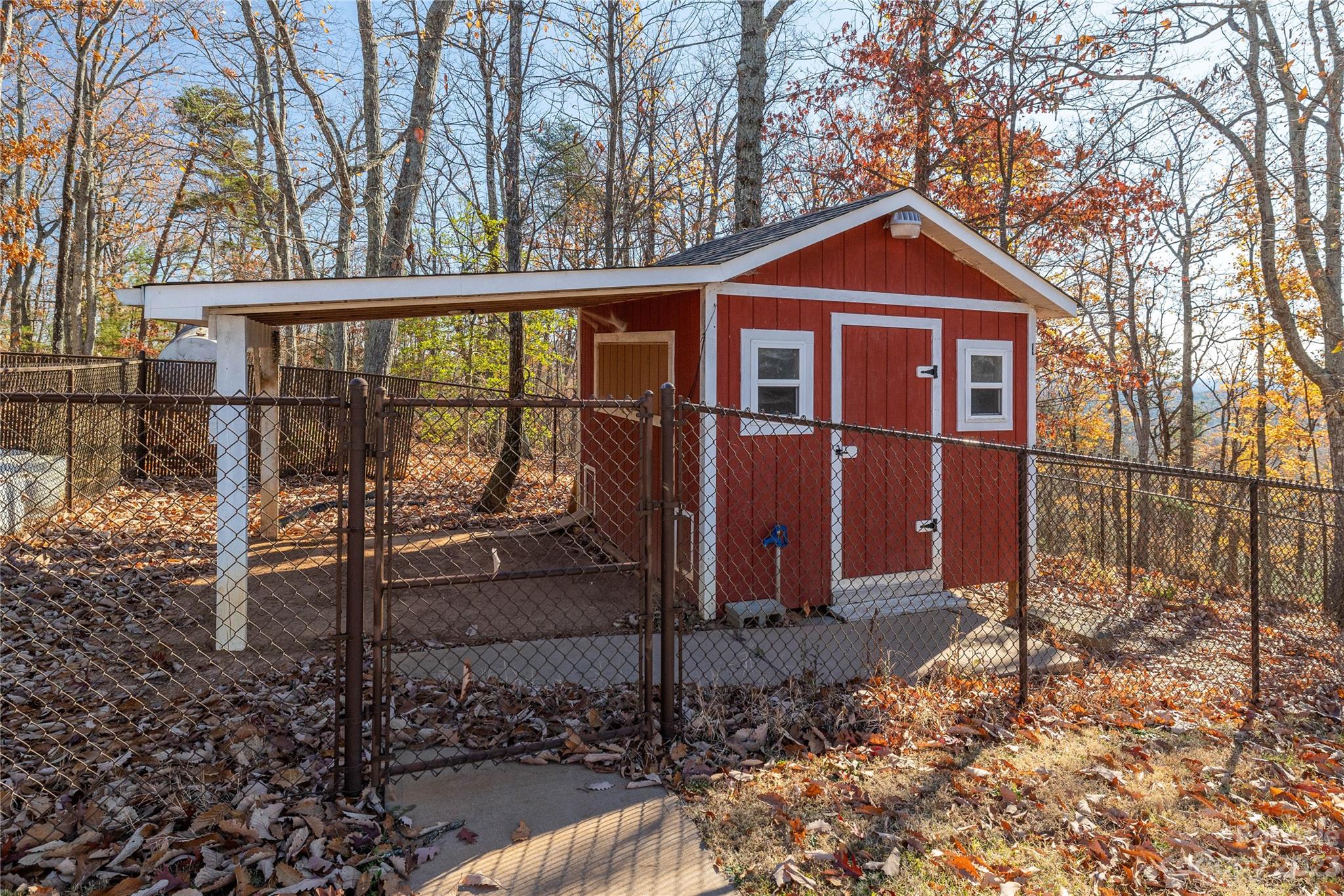 352 Dirty Ankle Road