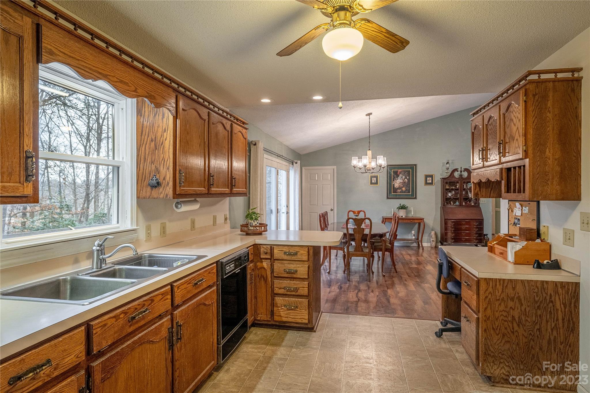 312 Inglewood Drive
