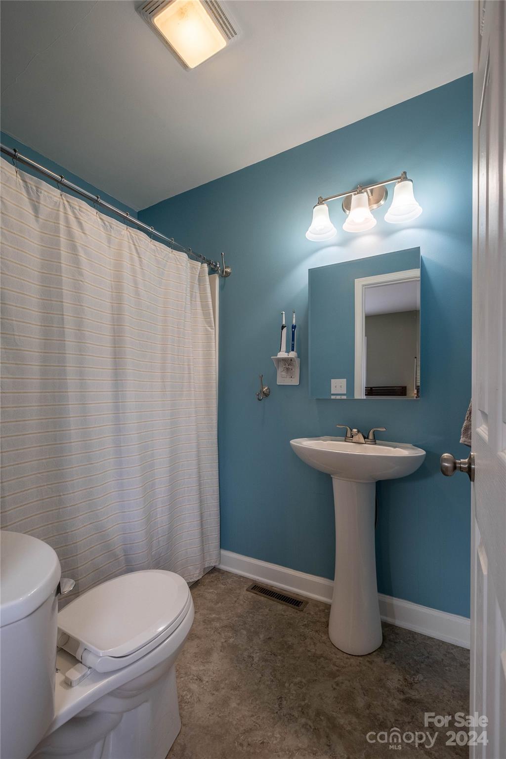 118 Whitley Road