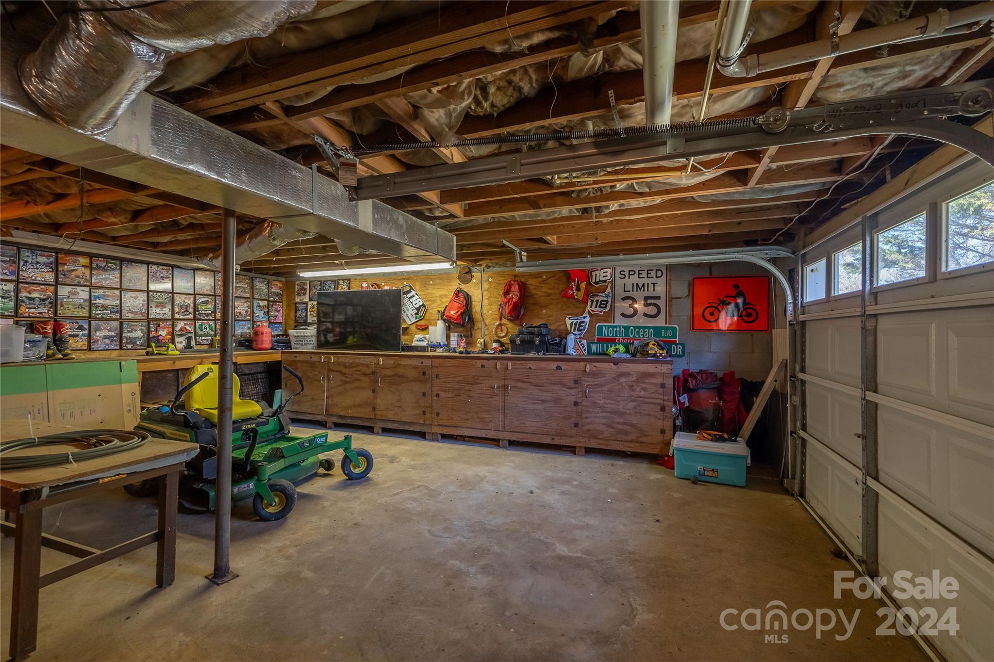 3678 Vantage Heights Circle