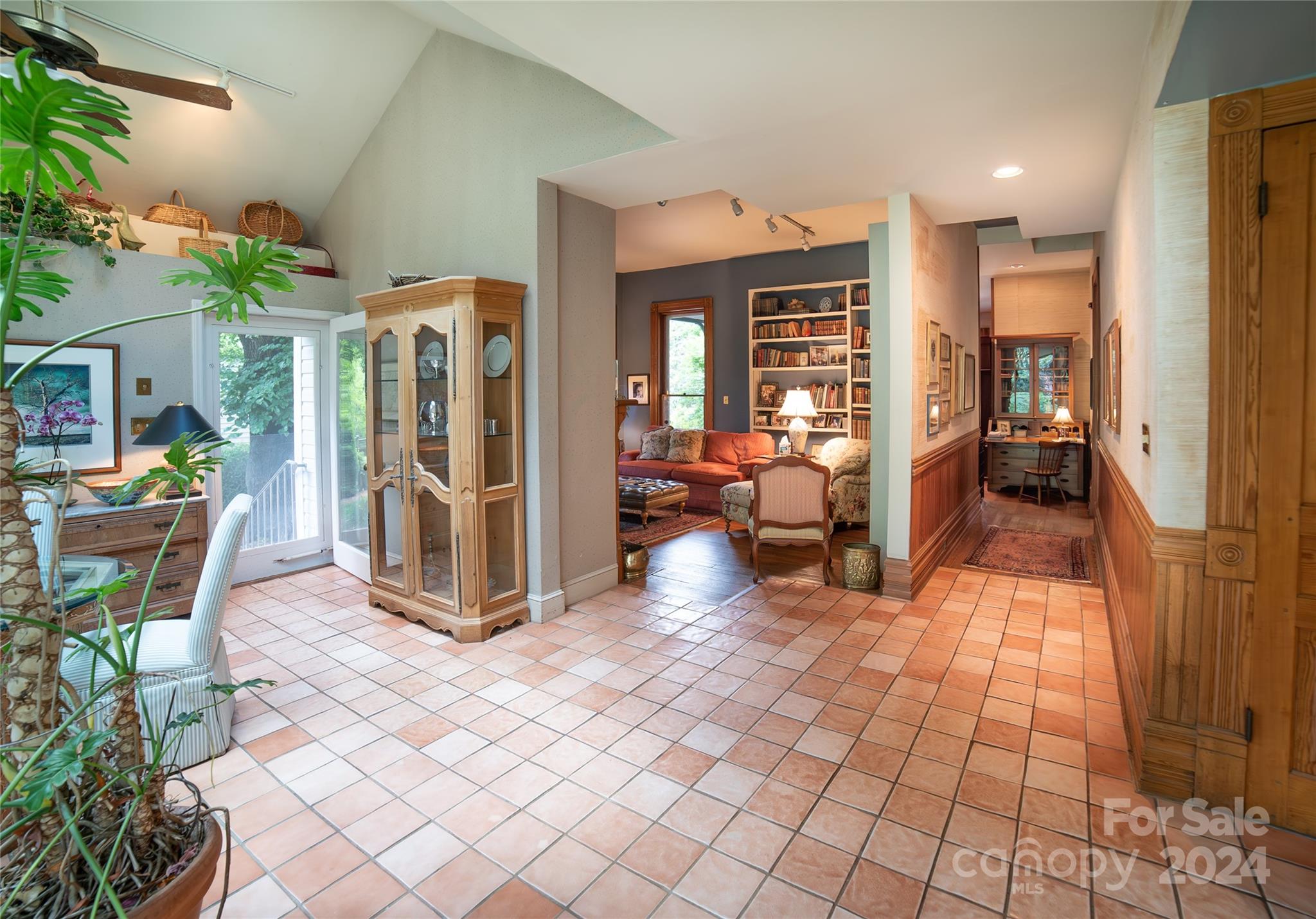 213 Riverside Drive