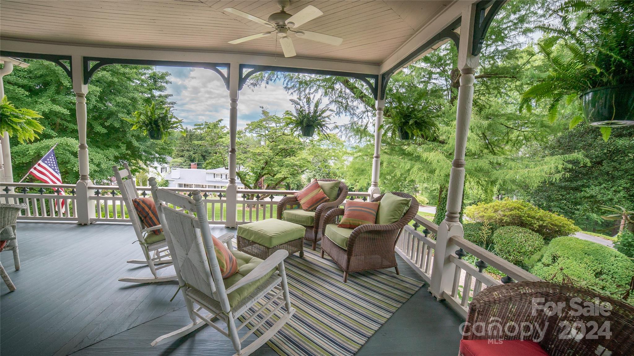 213 Riverside Drive