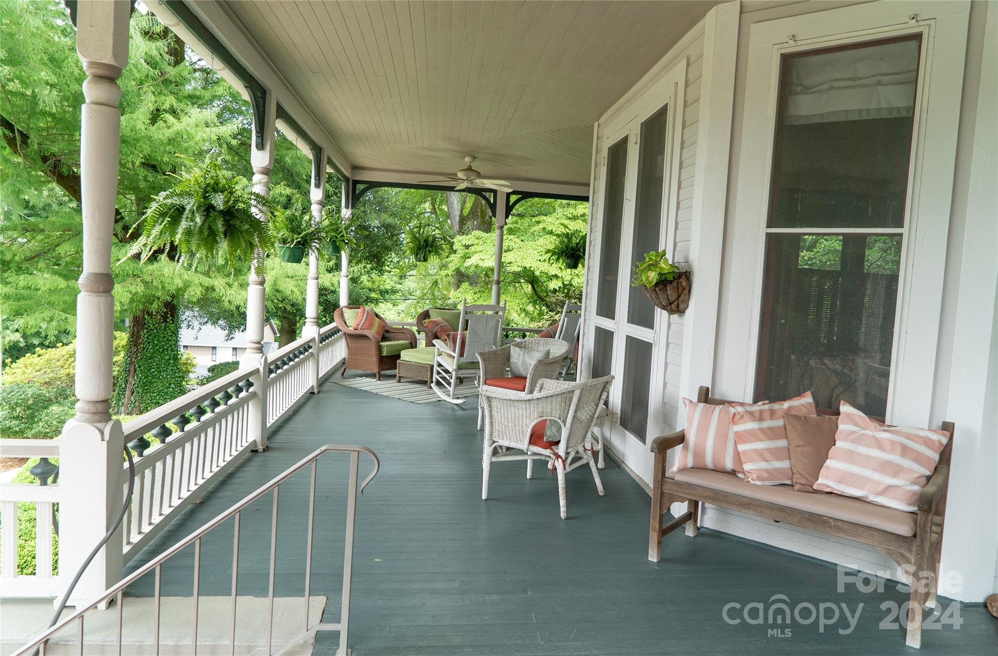 213 Riverside Drive