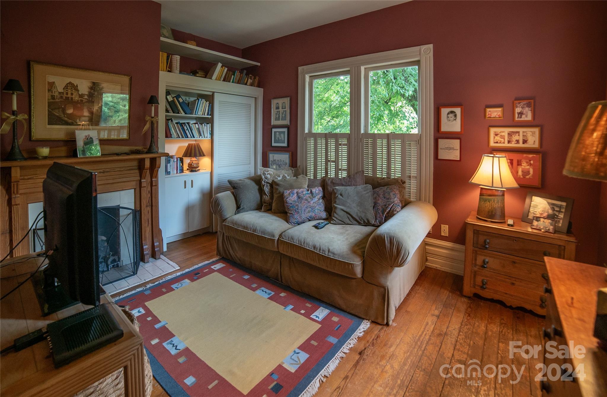 213 Riverside Drive