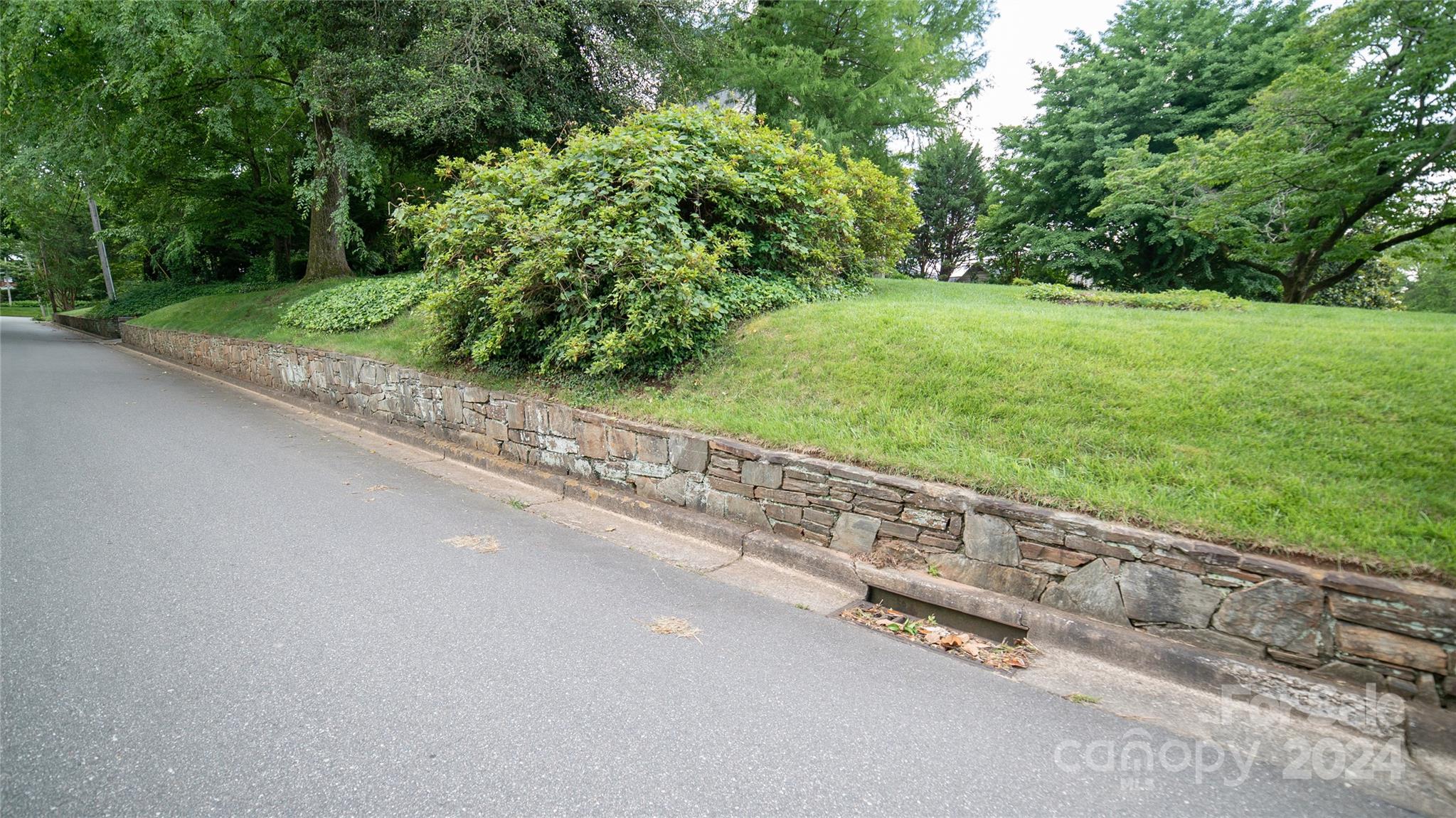 213 Riverside Drive