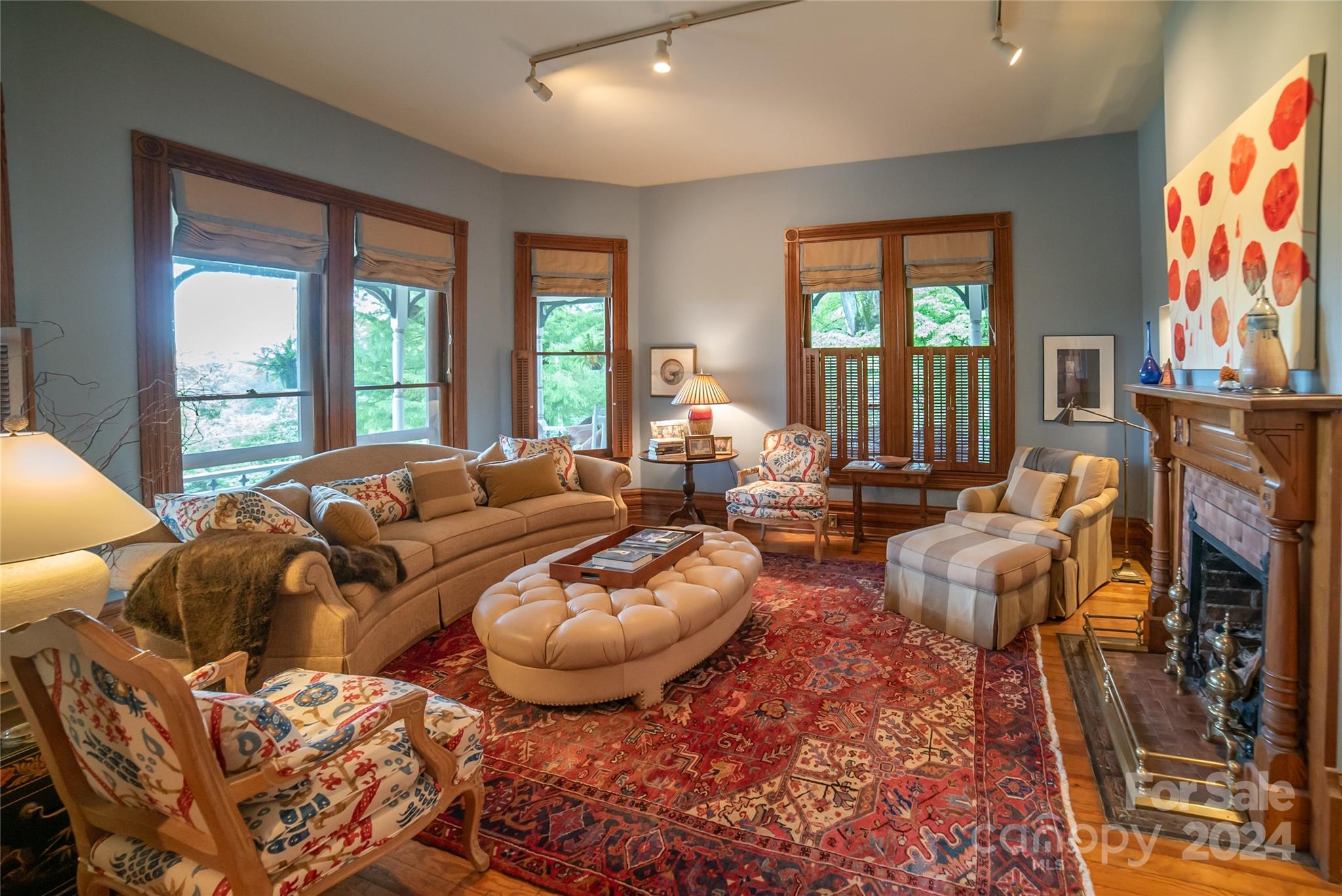 213 Riverside Drive
