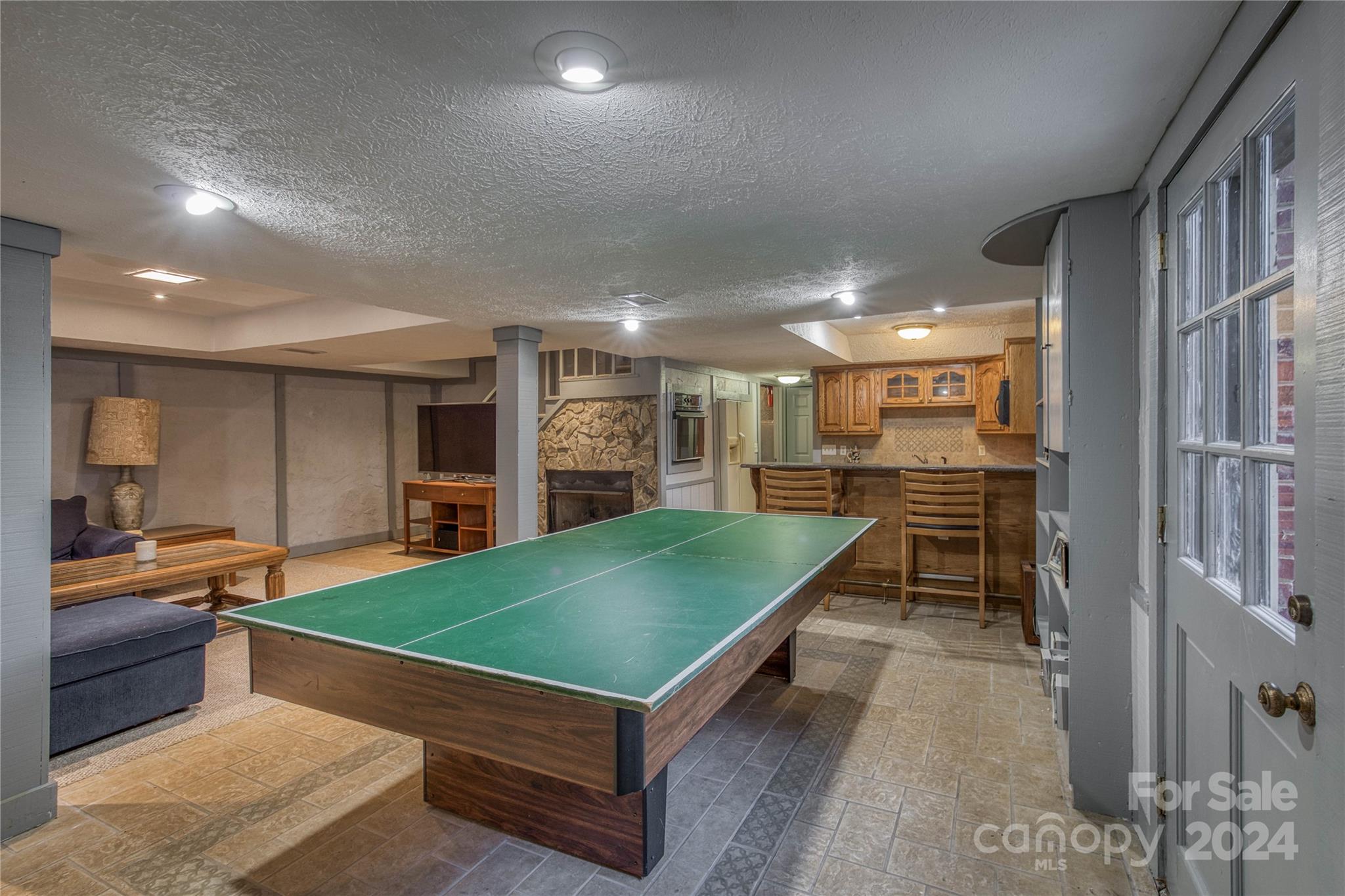 300 Castlegate Drive
