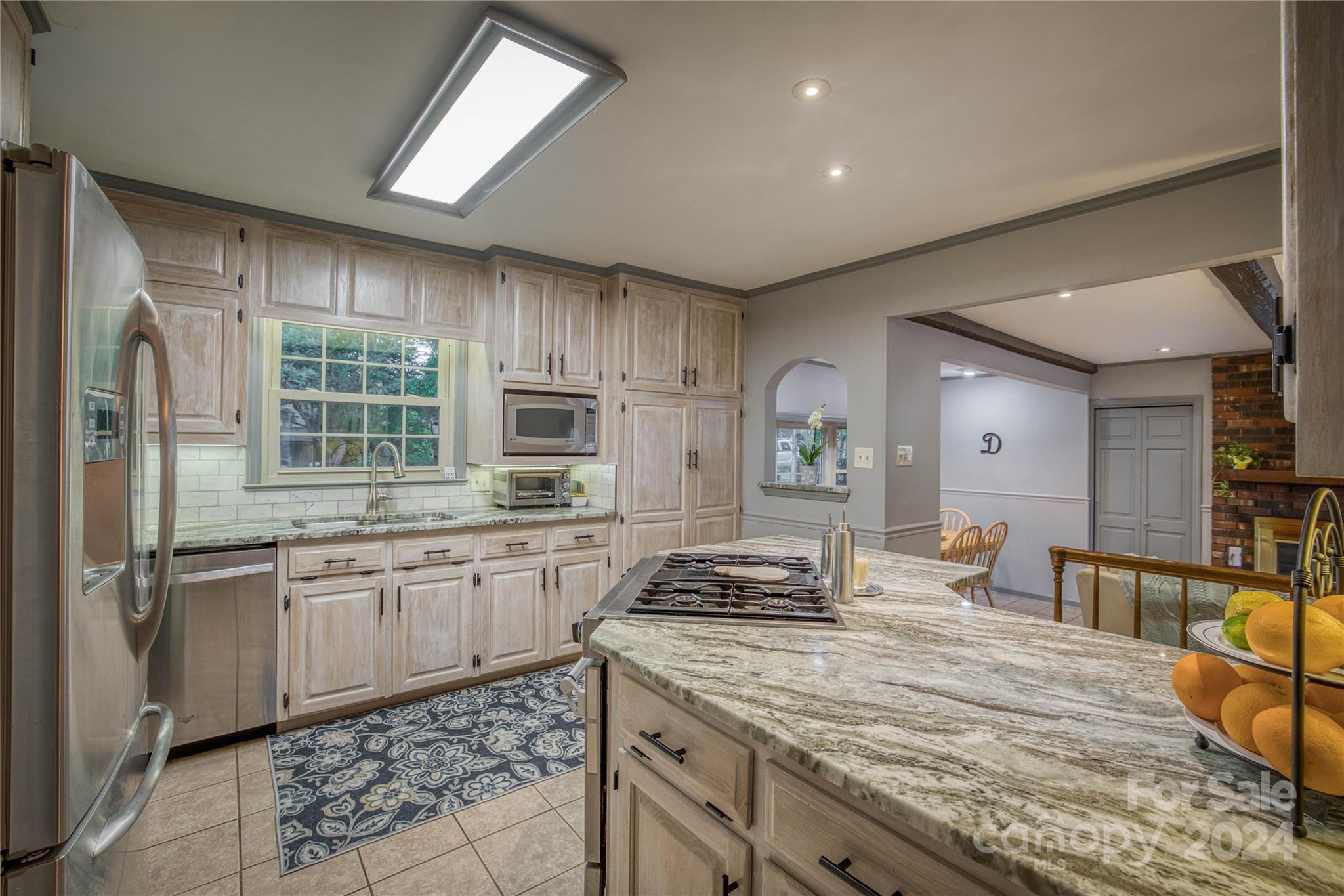 300 Castlegate Drive