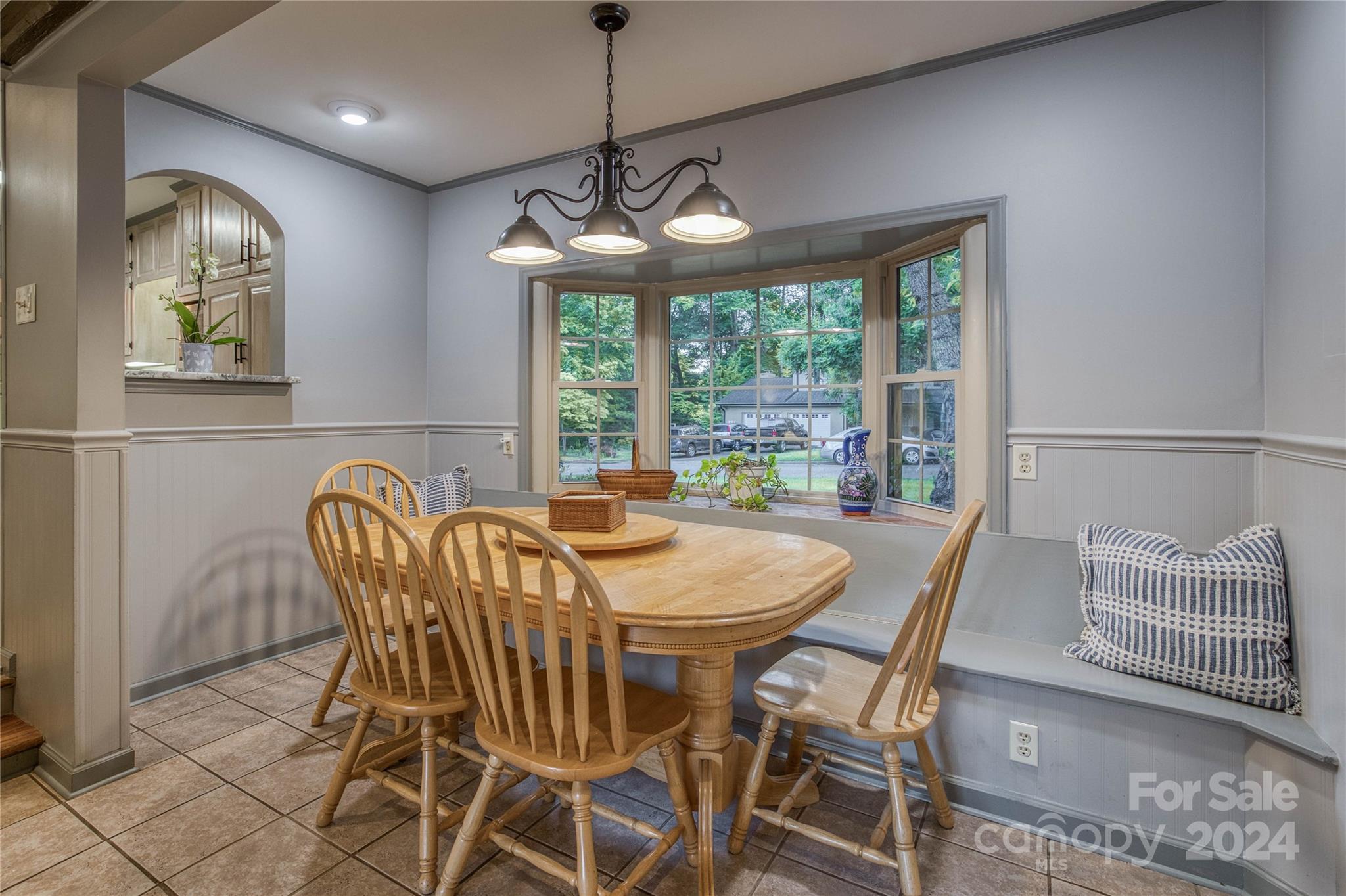 300 Castlegate Drive