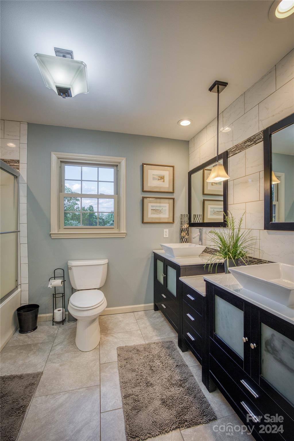 300 Castlegate Drive