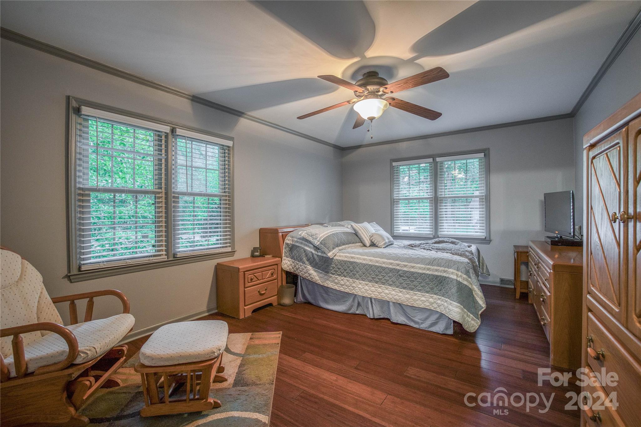300 Castlegate Drive