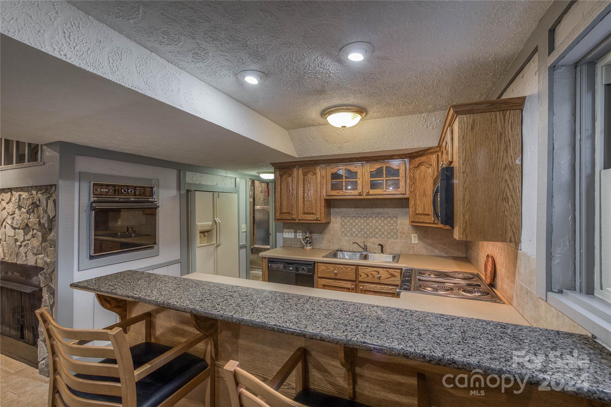 300 Castlegate Drive