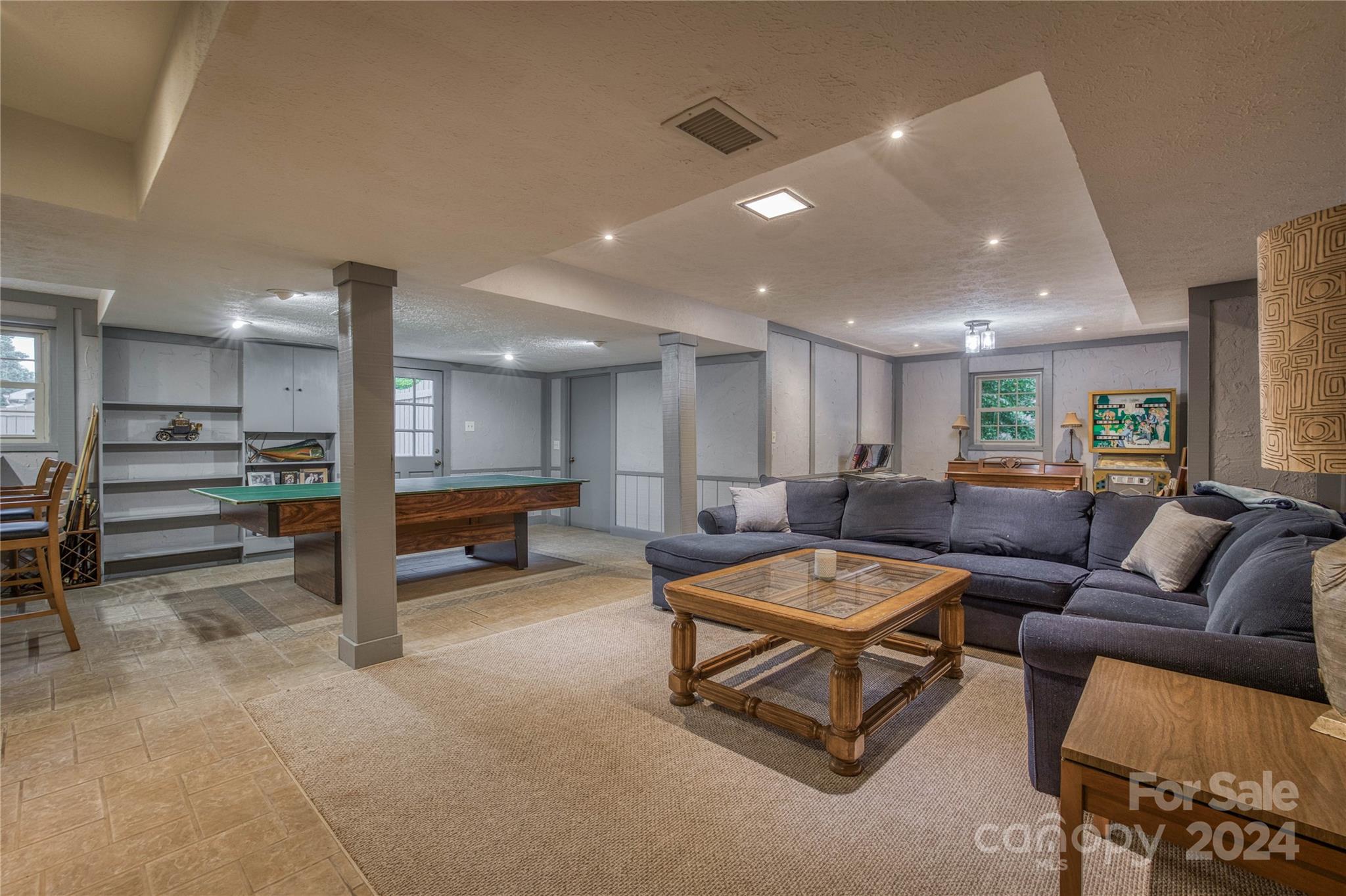 300 Castlegate Drive