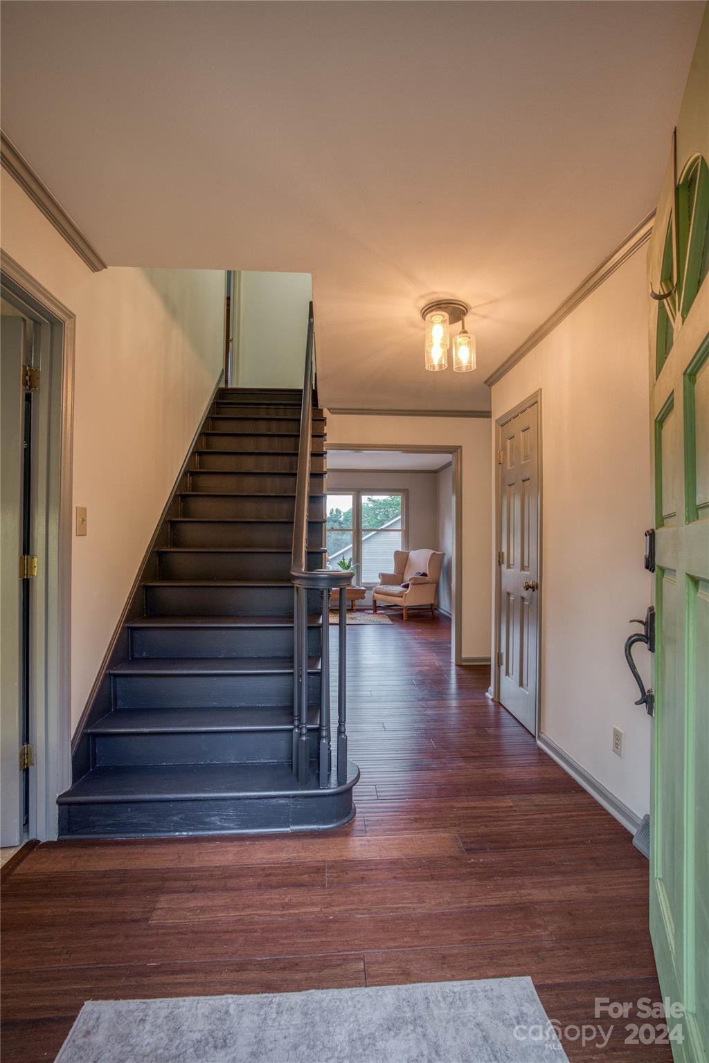 300 Castlegate Drive