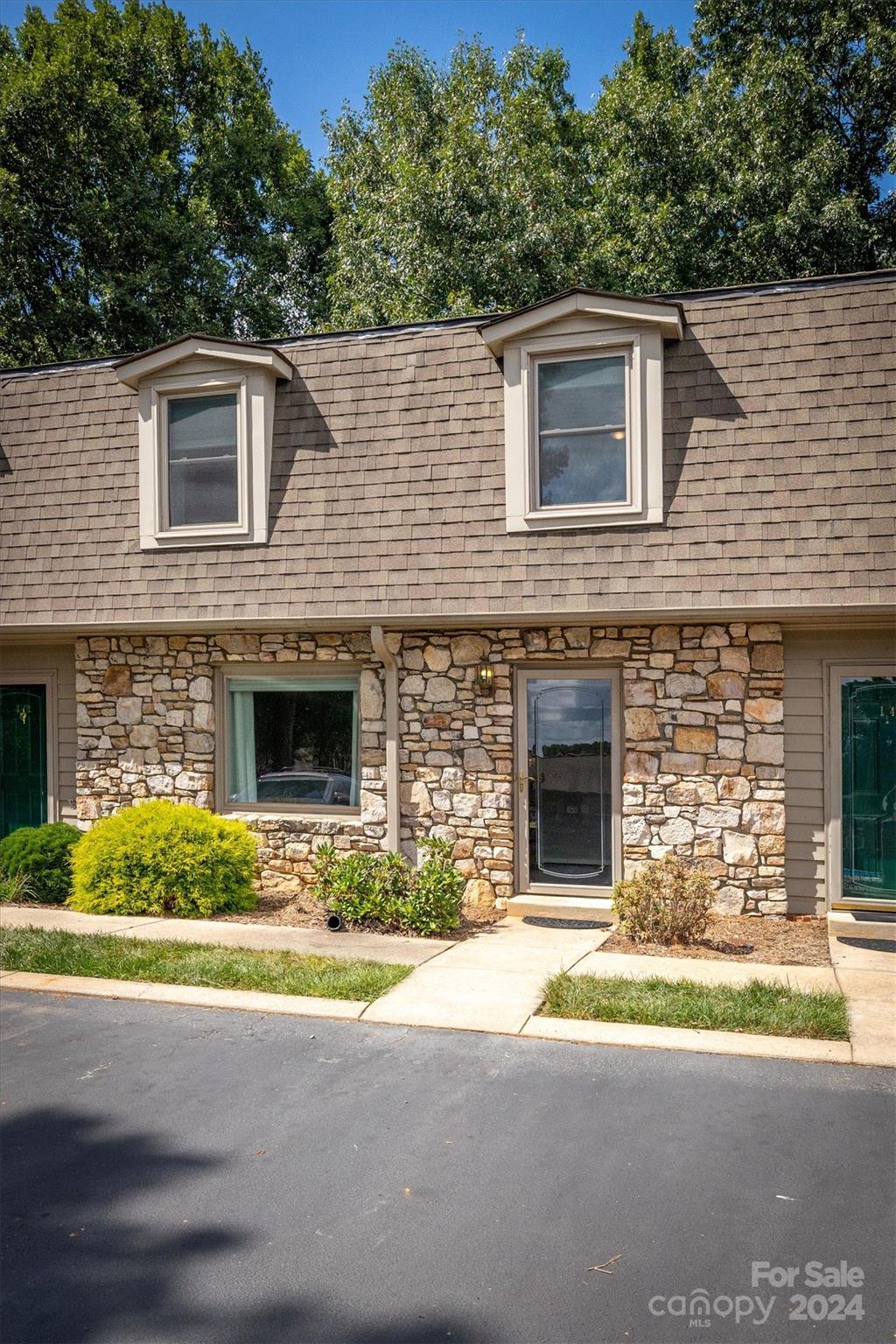 2629 US 70 Highway E Unit: I-3