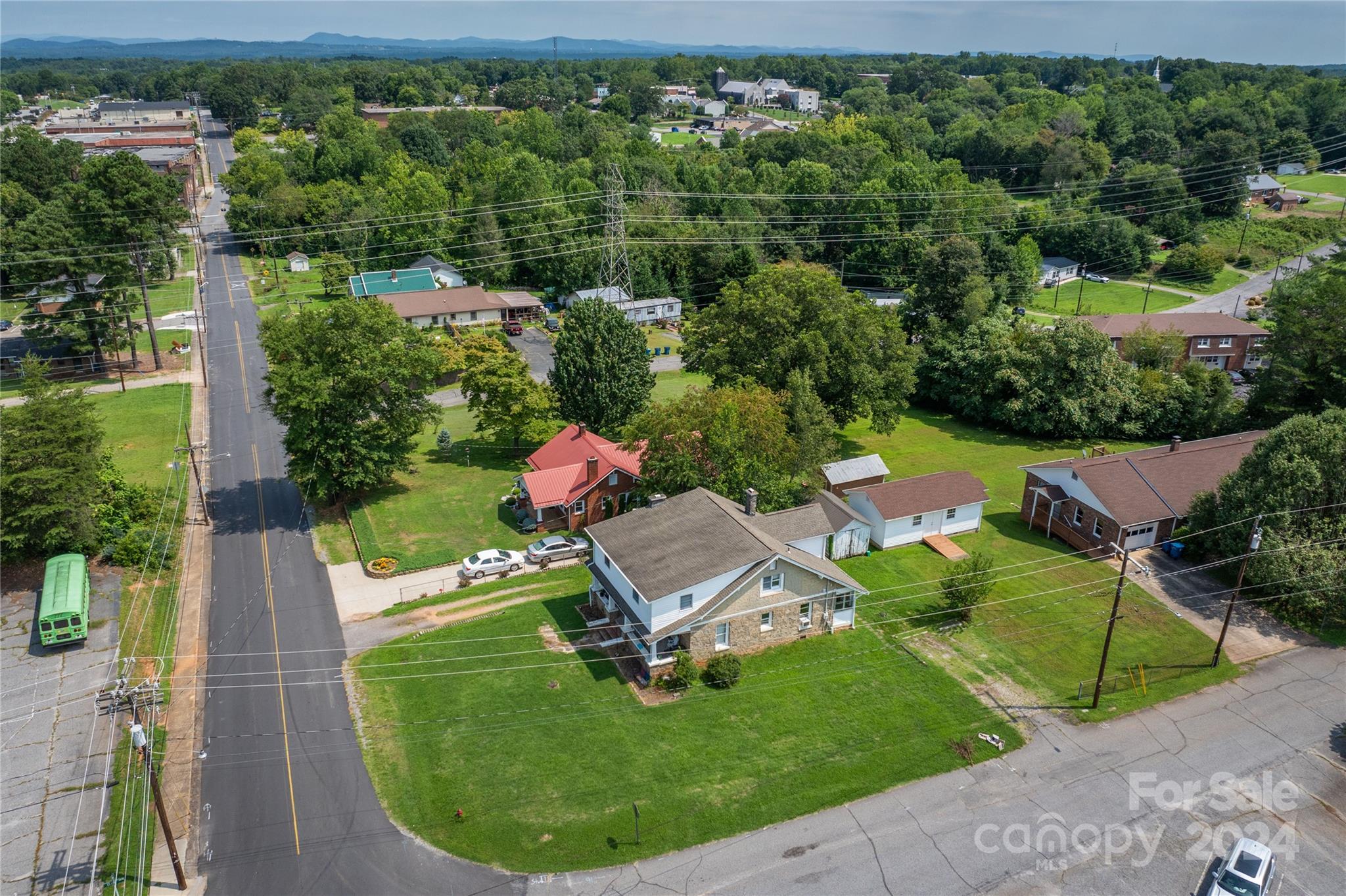 609 Praley Street SW