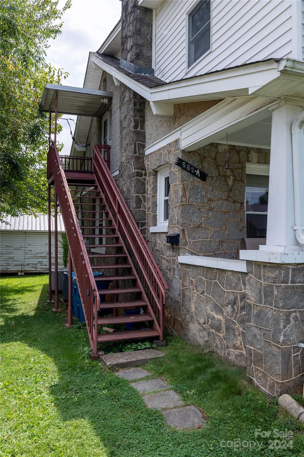 609 Praley Street SW